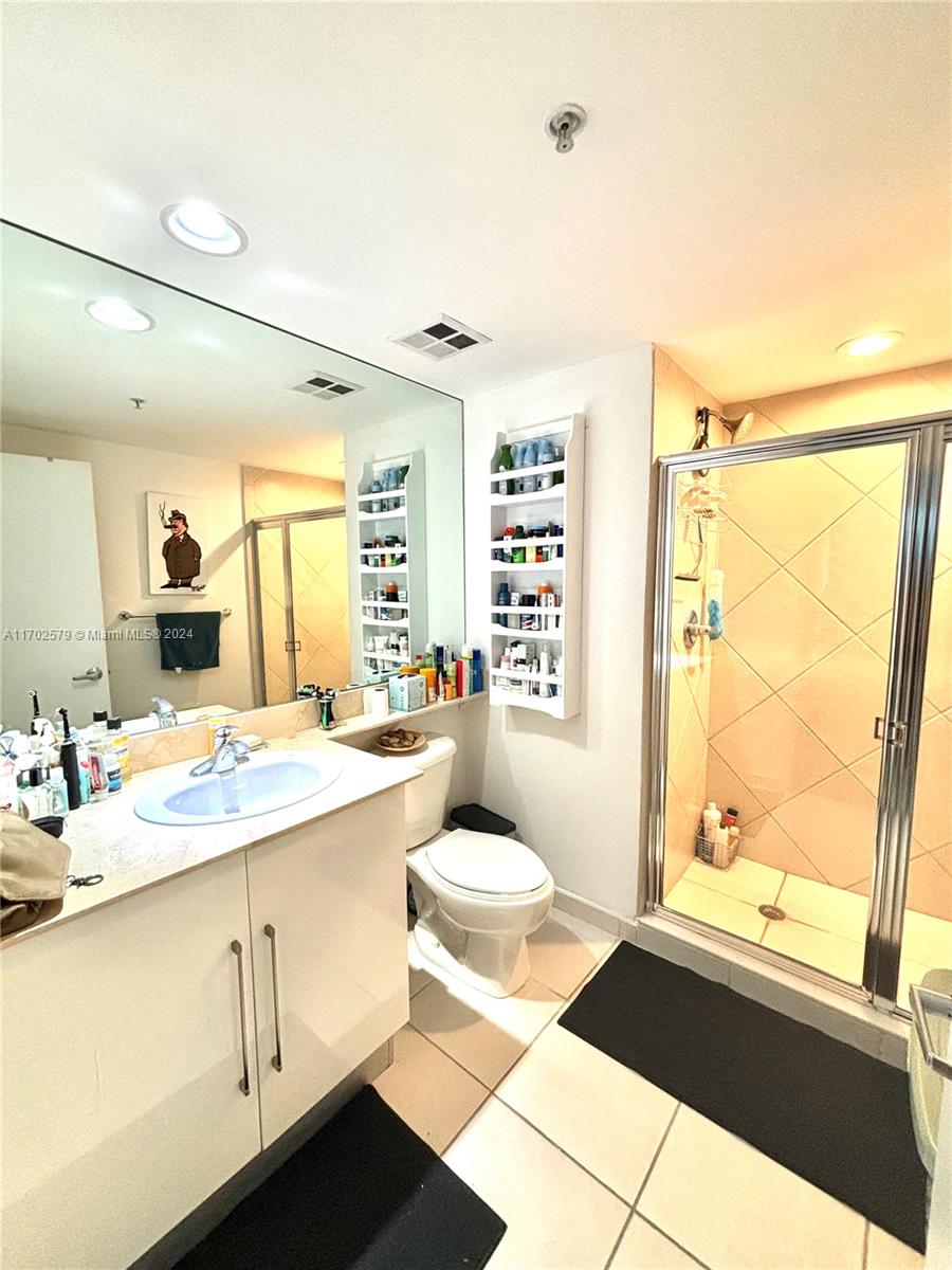 325 S Biscayne Blvd #4322, Miami FL 33131