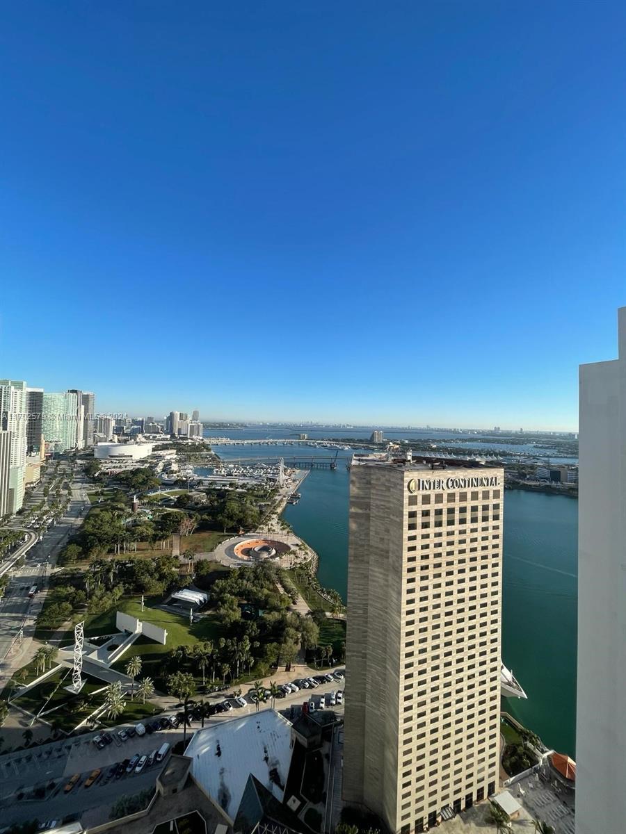 325 S Biscayne Blvd #4322, Miami FL 33131