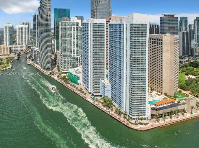 325 S Biscayne Blvd #4322, Miami FL 33131