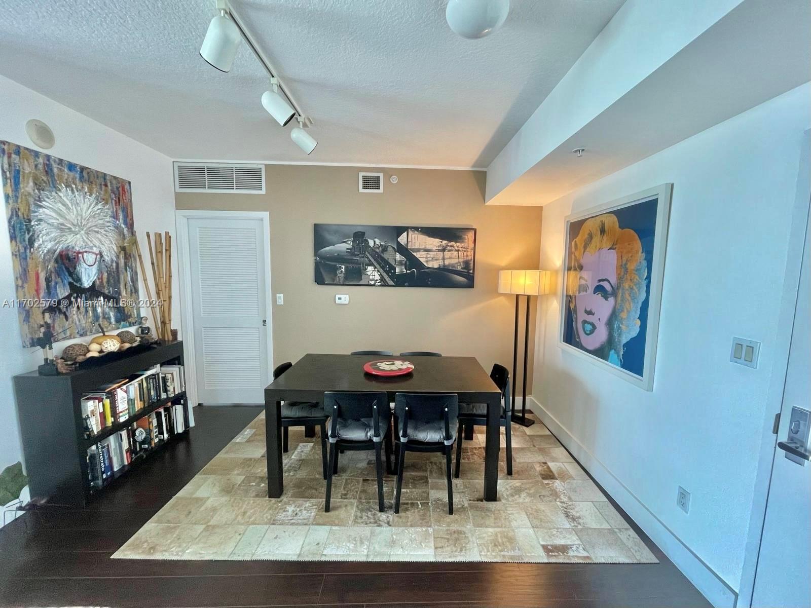 325 S Biscayne Blvd #4322, Miami FL 33131