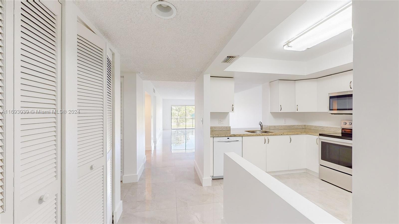 16171 Blatt Blvd #203, Weston, Florida image 16