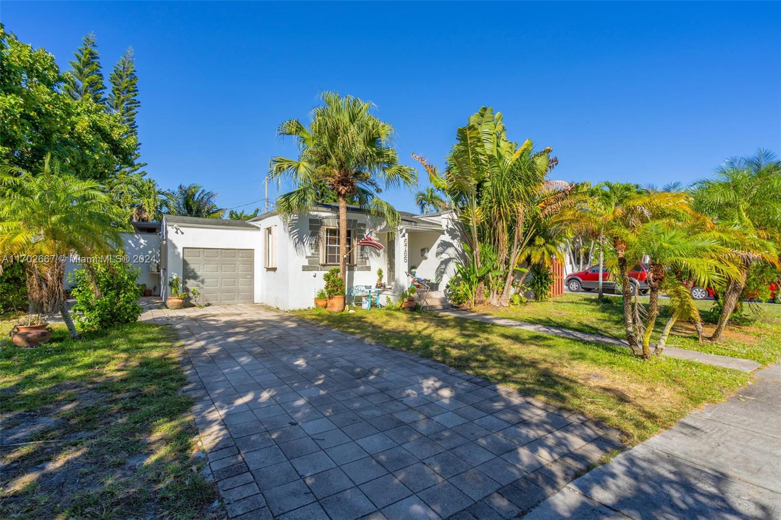 6765 SW 34th St, Miami, Florida image 1