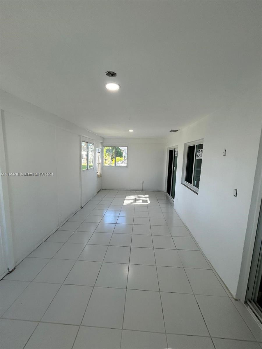 120 NW 53rd St, Miami, Florida image 7