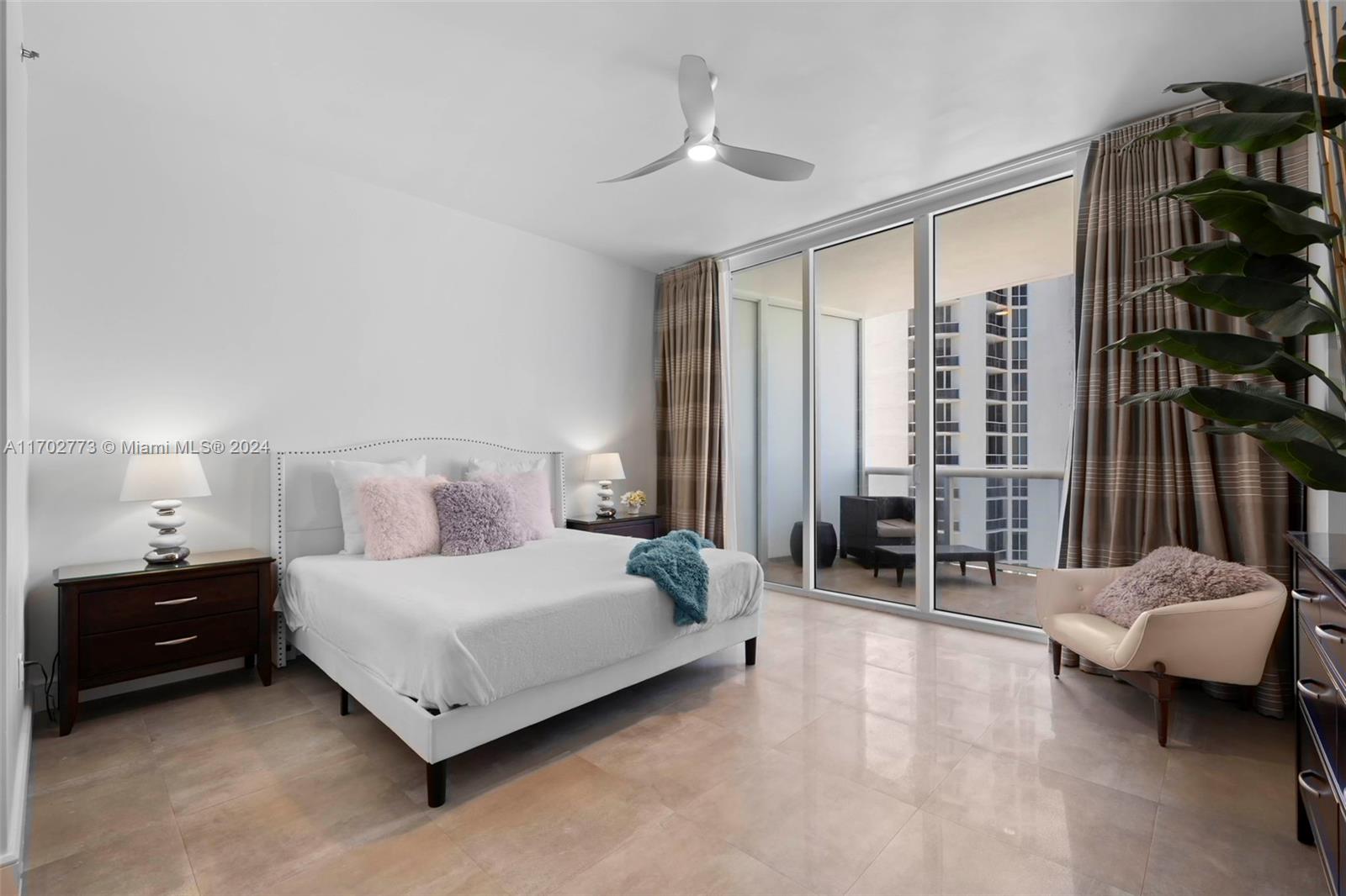 15901 Collins Ave #1502, Sunny Isles Beach FL 33160