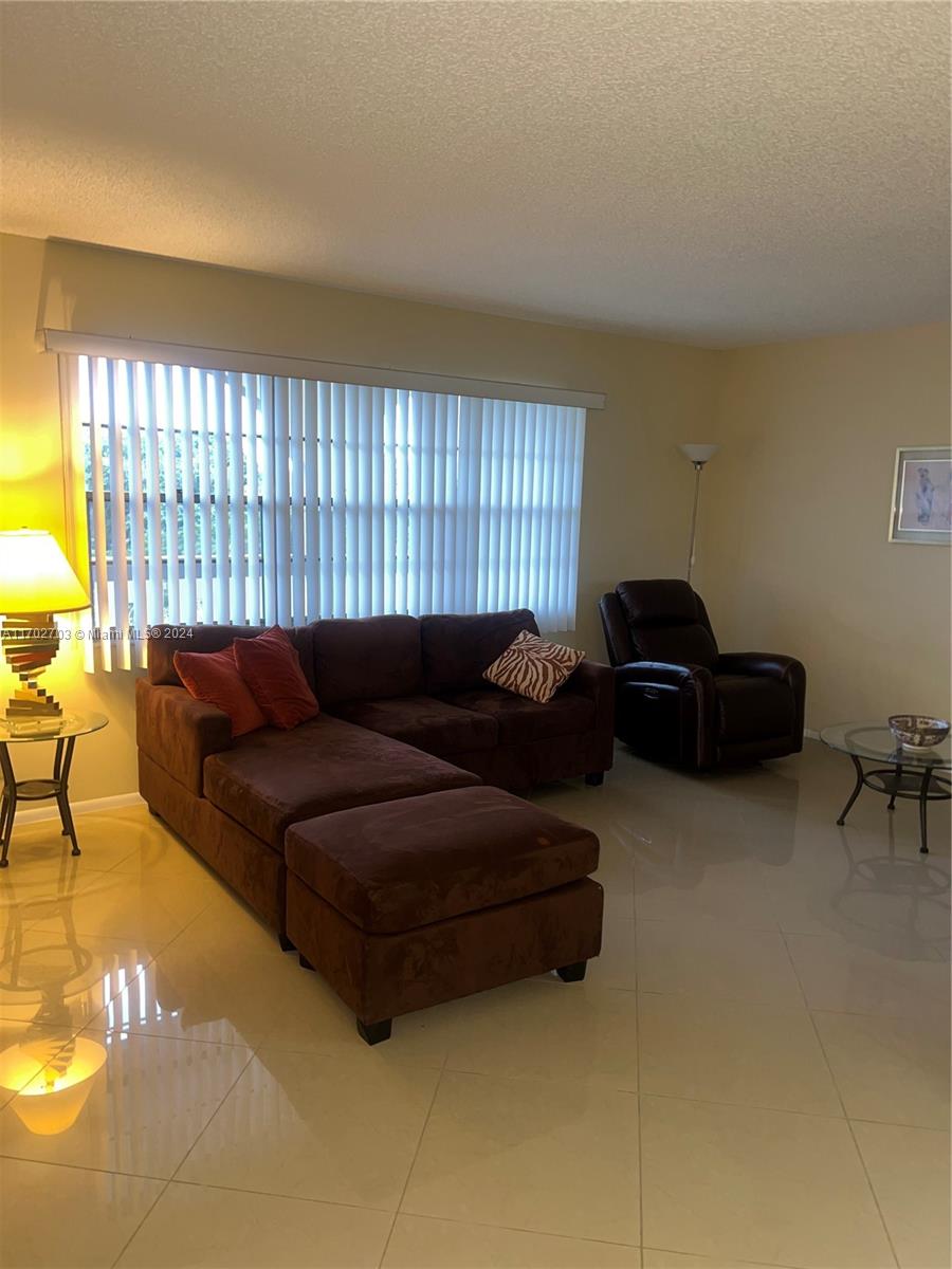 3405 Bimini Ln #J4, Coconut Creek, Florida image 3