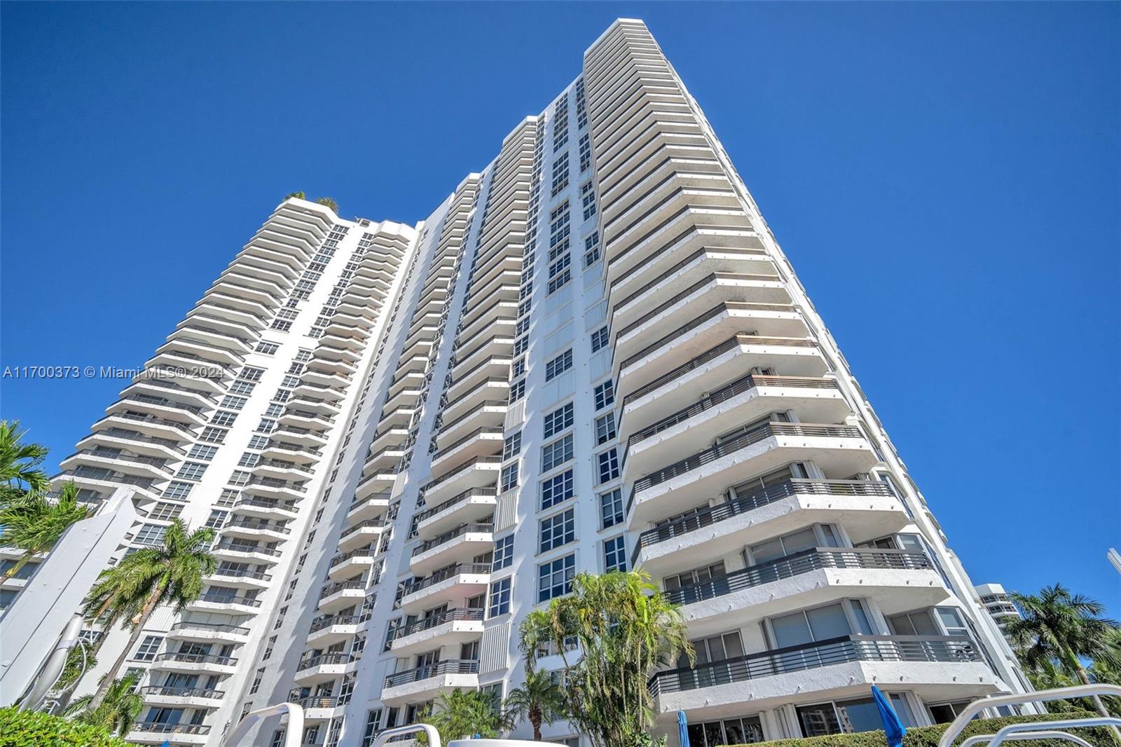 3530 Mystic Pointe Dr #2907, Aventura, Florida image 25