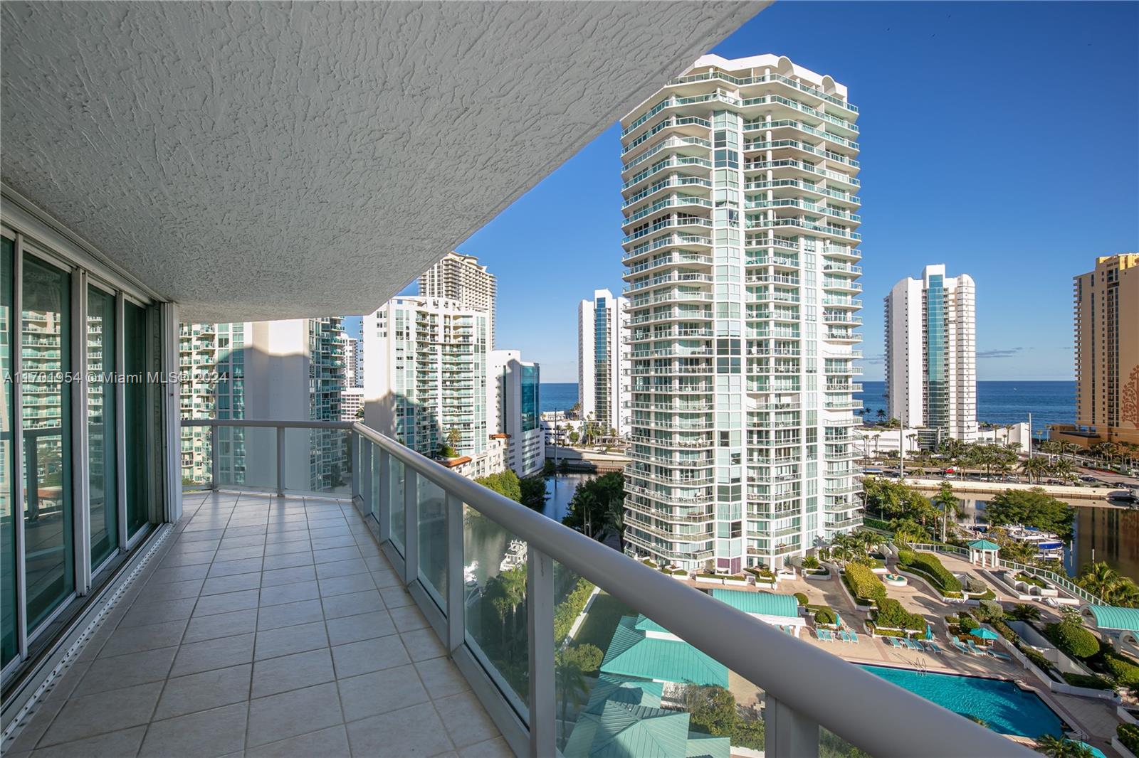 16500 Collins Ave #1451, Sunny Isles Beach, Florida image 20