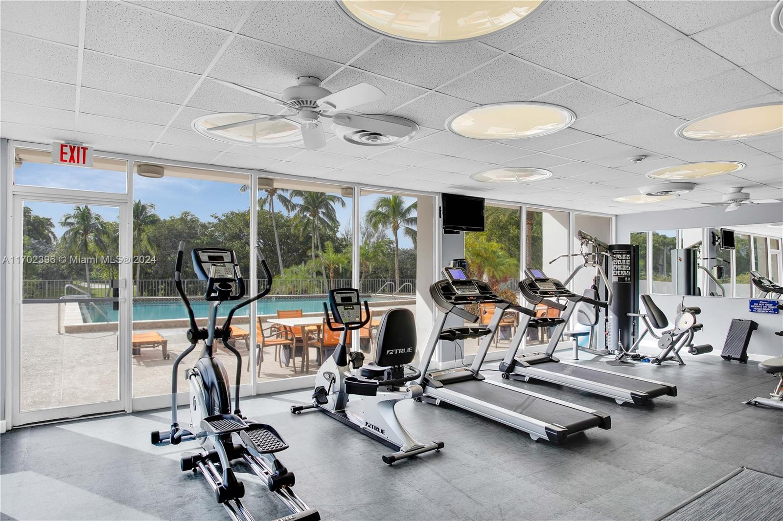 3375 N Country Club Dr #301, Aventura, Florida image 28