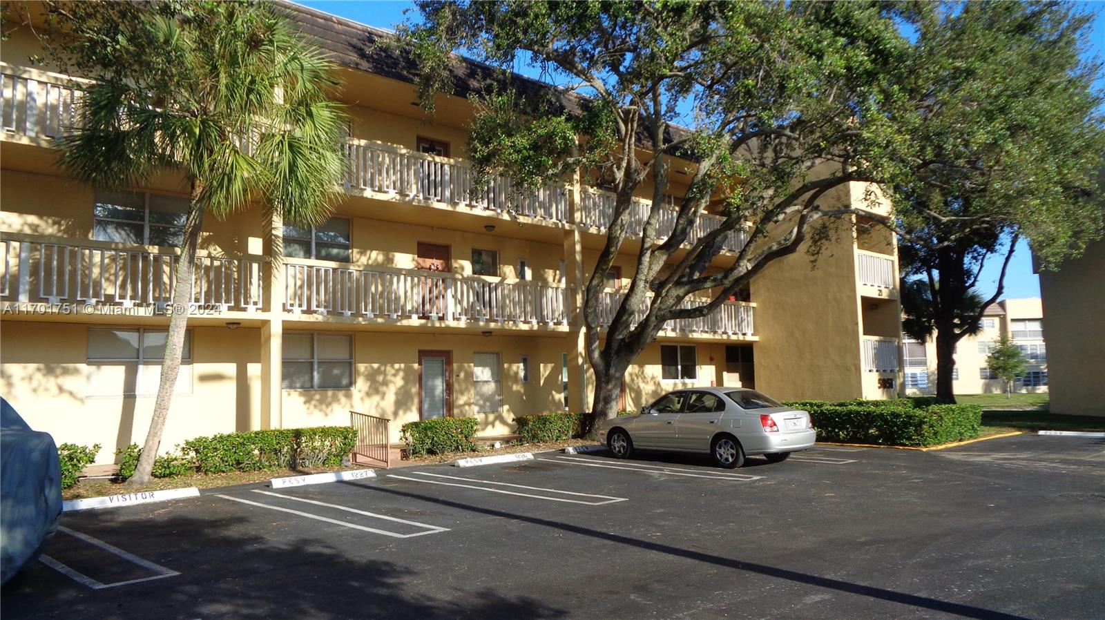 6071 NW 61st Ave #208, Tamarac, Florida image 28