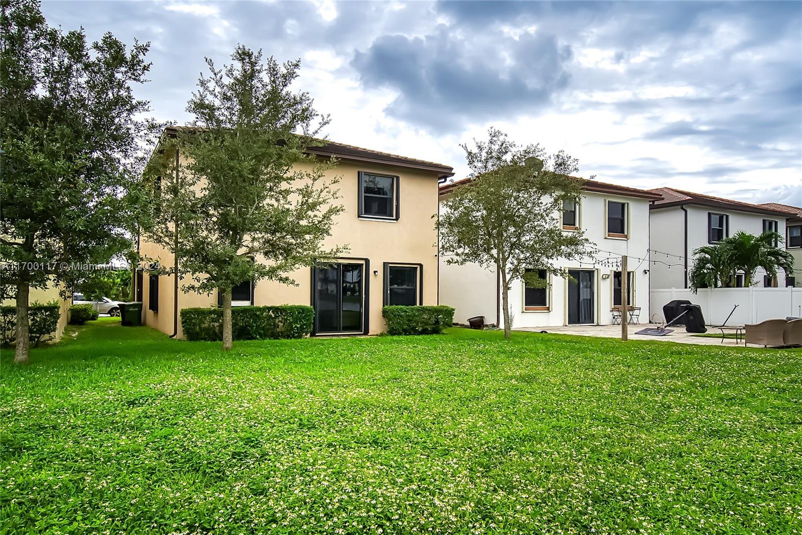 3443 W 100th Ter, Hialeah, Florida image 39