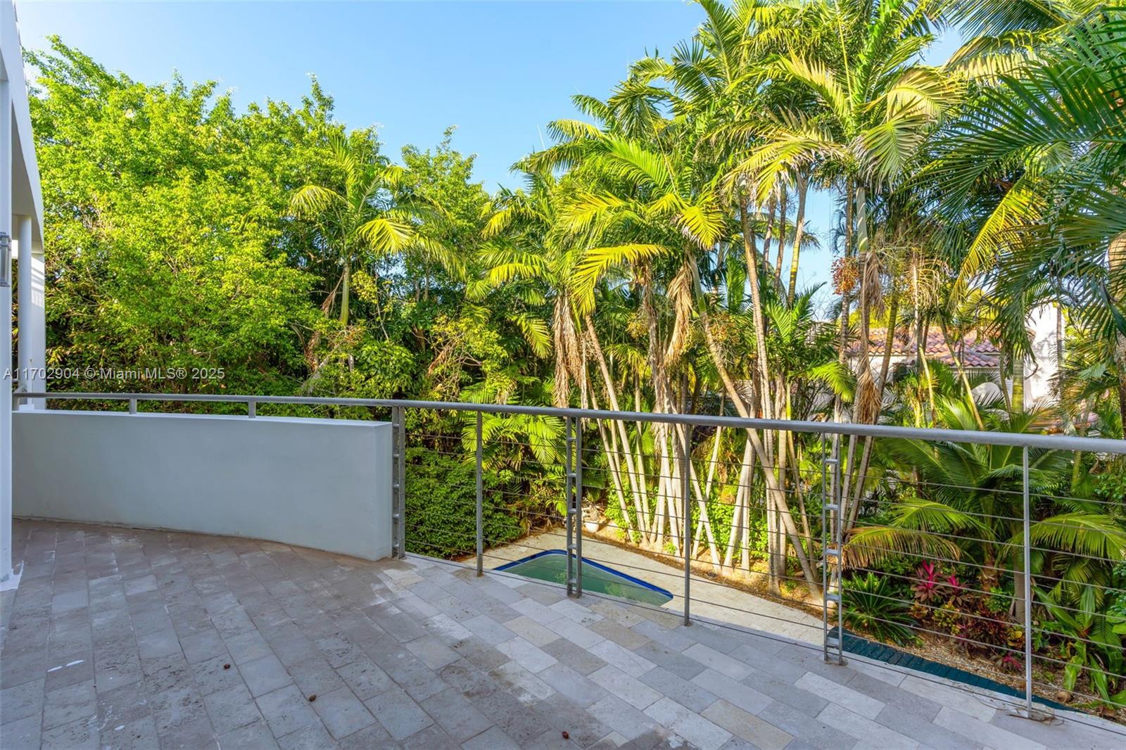 5625 N Bay Rd, Miami Beach, Florida image 40