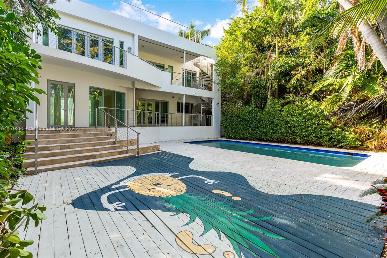 5625 N Bay Rd, Miami Beach, Florida image 6