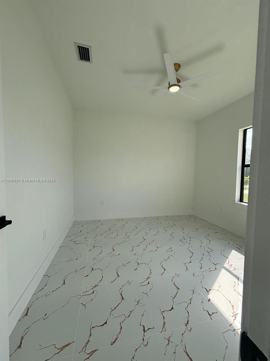 3107 9TH ST Sw, Lehigh Acres, Florida image 3