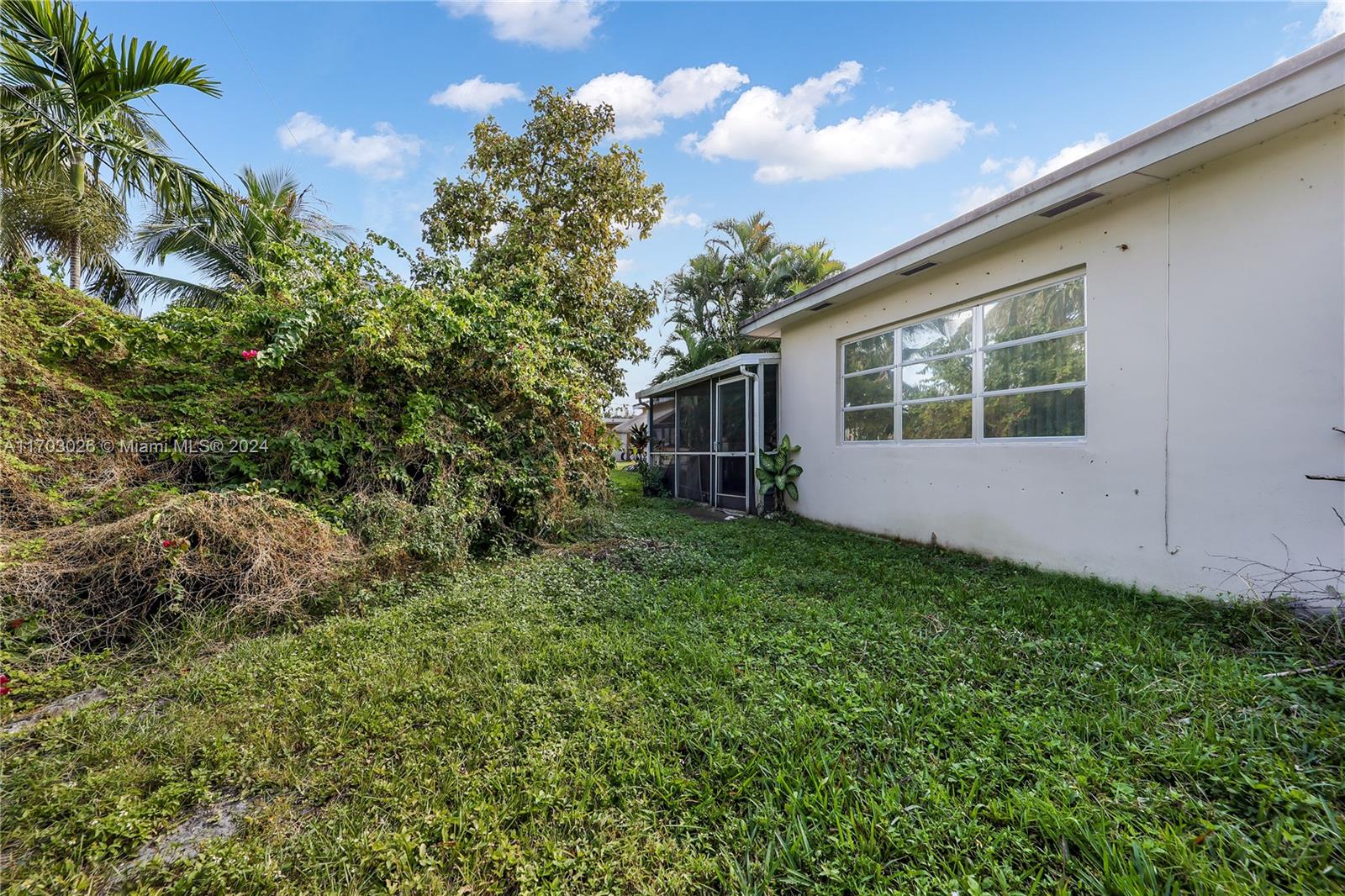 8401 NW 27th Pl, Sunrise, Florida image 13