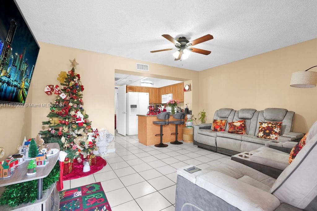 2178 W 60th St #18114, Hialeah, Florida image 33