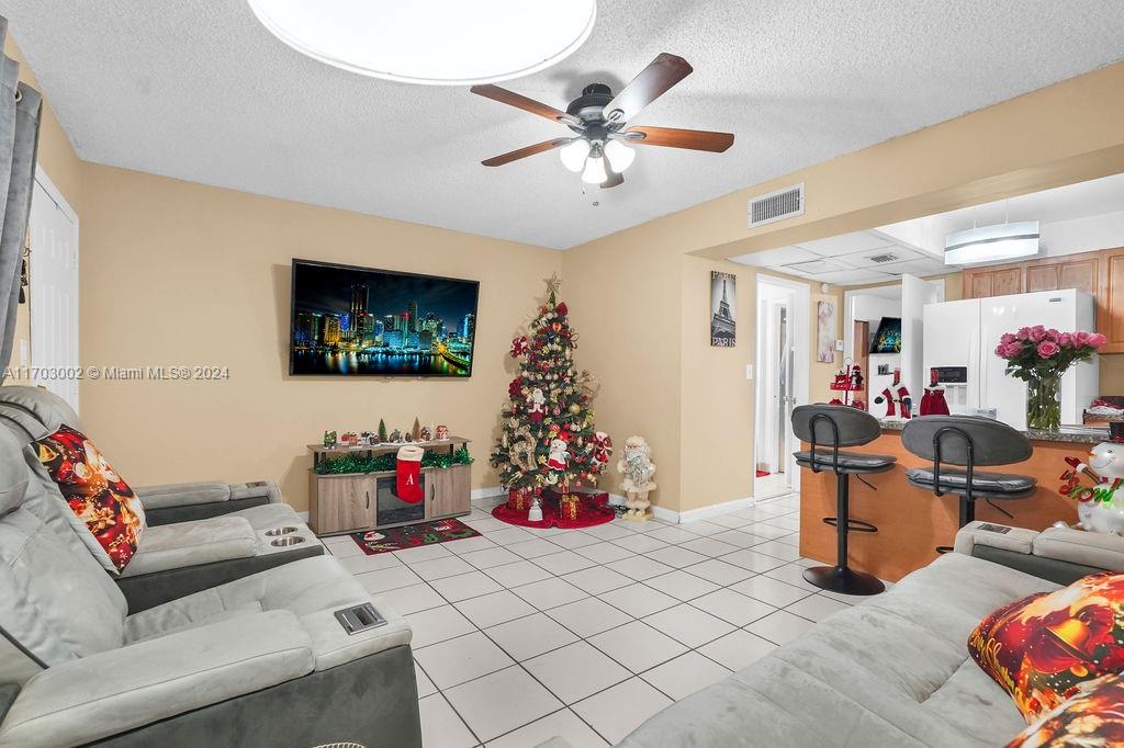 2178 W 60th St #18114, Hialeah, Florida image 37