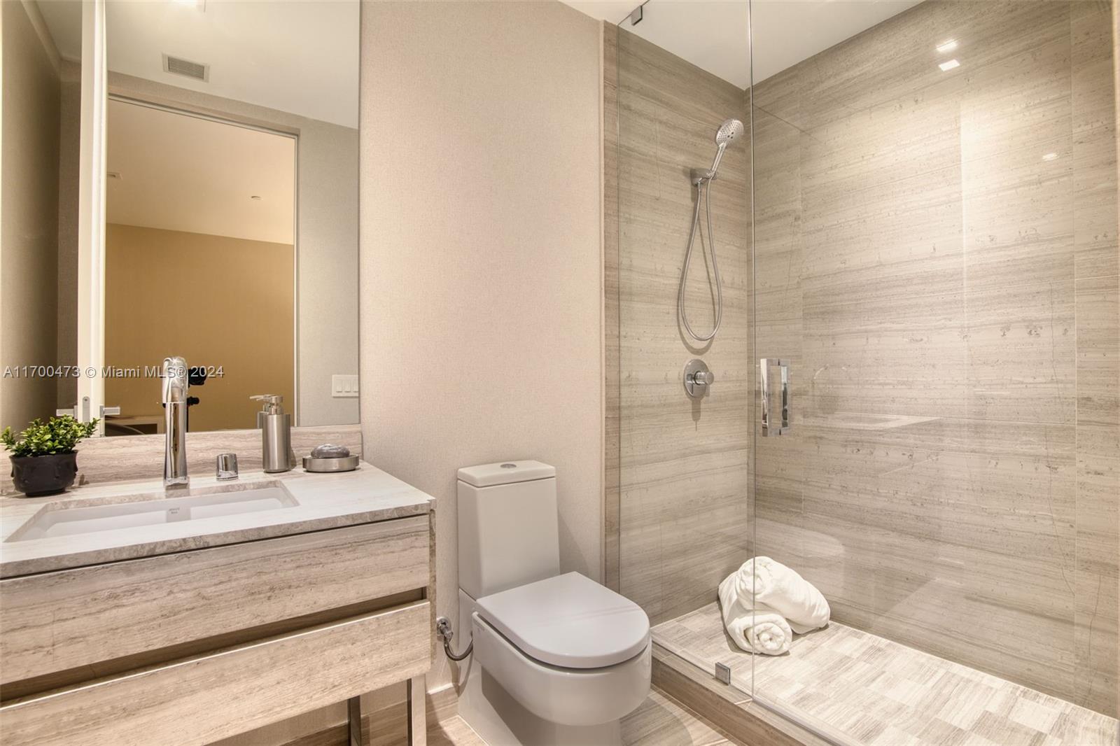18975 Collins Ave #3801, Sunny Isles Beach FL 33160