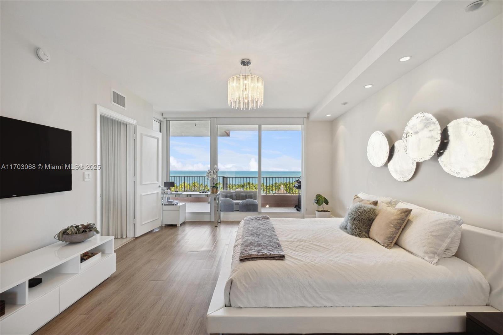785 Crandon Blvd #1005, Key Biscayne FL 33149