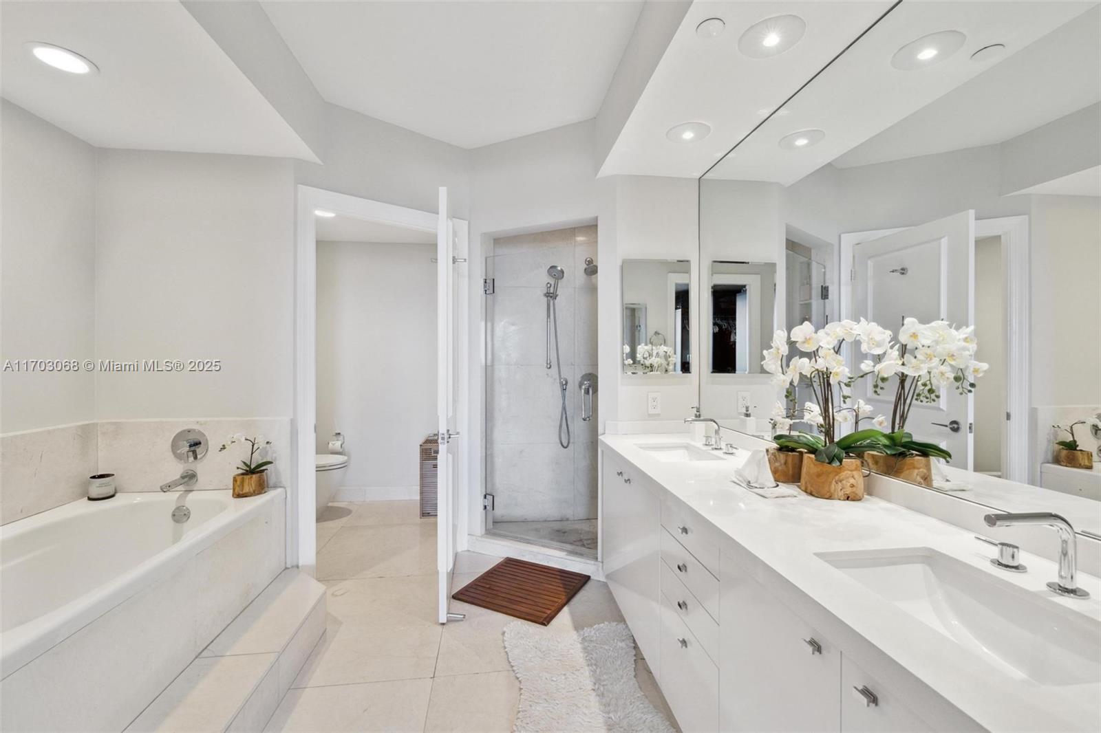 785 Crandon Blvd #1005, Key Biscayne FL 33149
