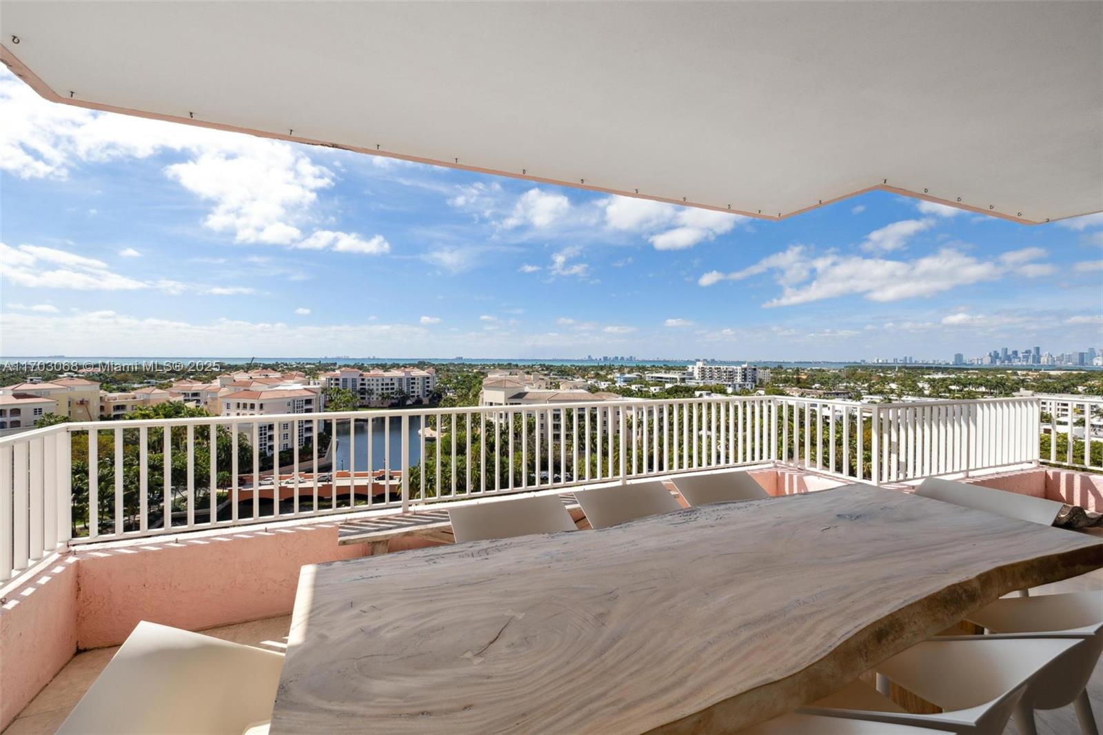 785 Crandon Blvd #1005, Key Biscayne FL 33149