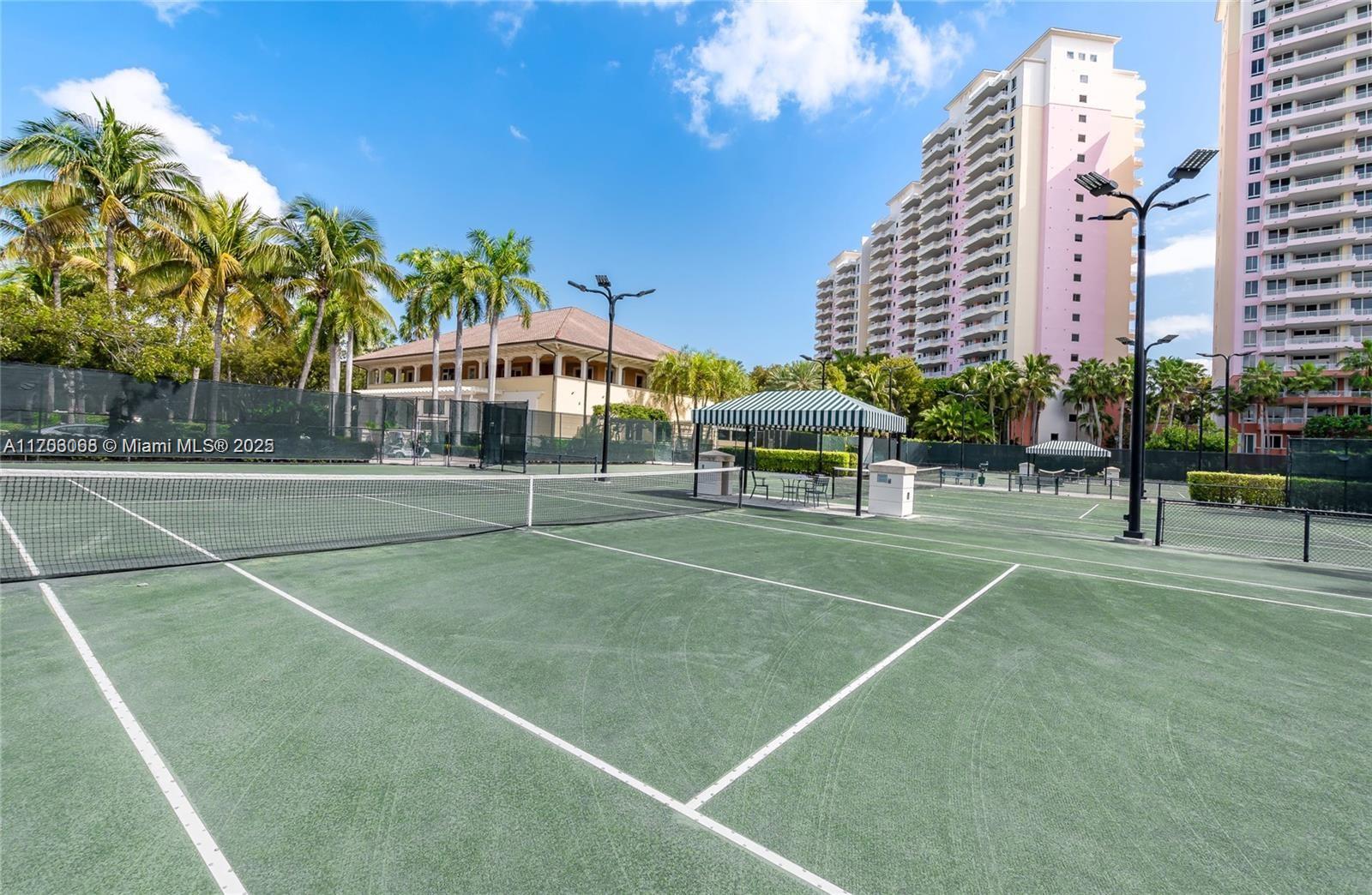 785 Crandon Blvd #1005, Key Biscayne FL 33149