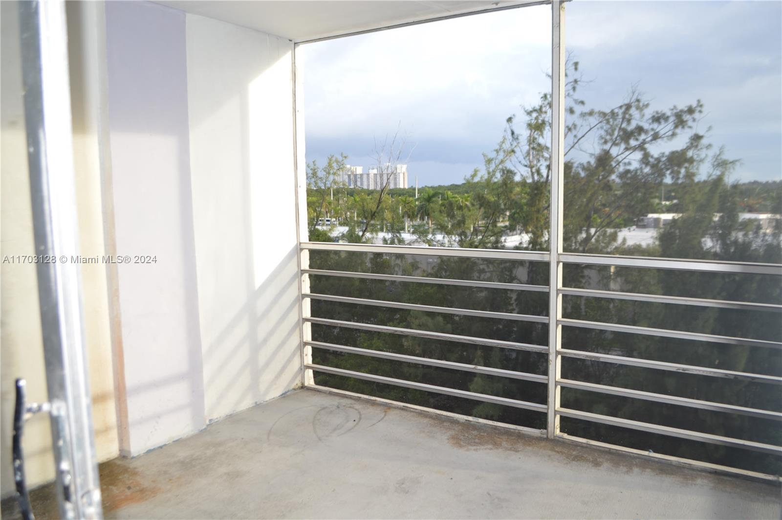 3660 NE 166th St #607, North Miami Beach, Florida image 15