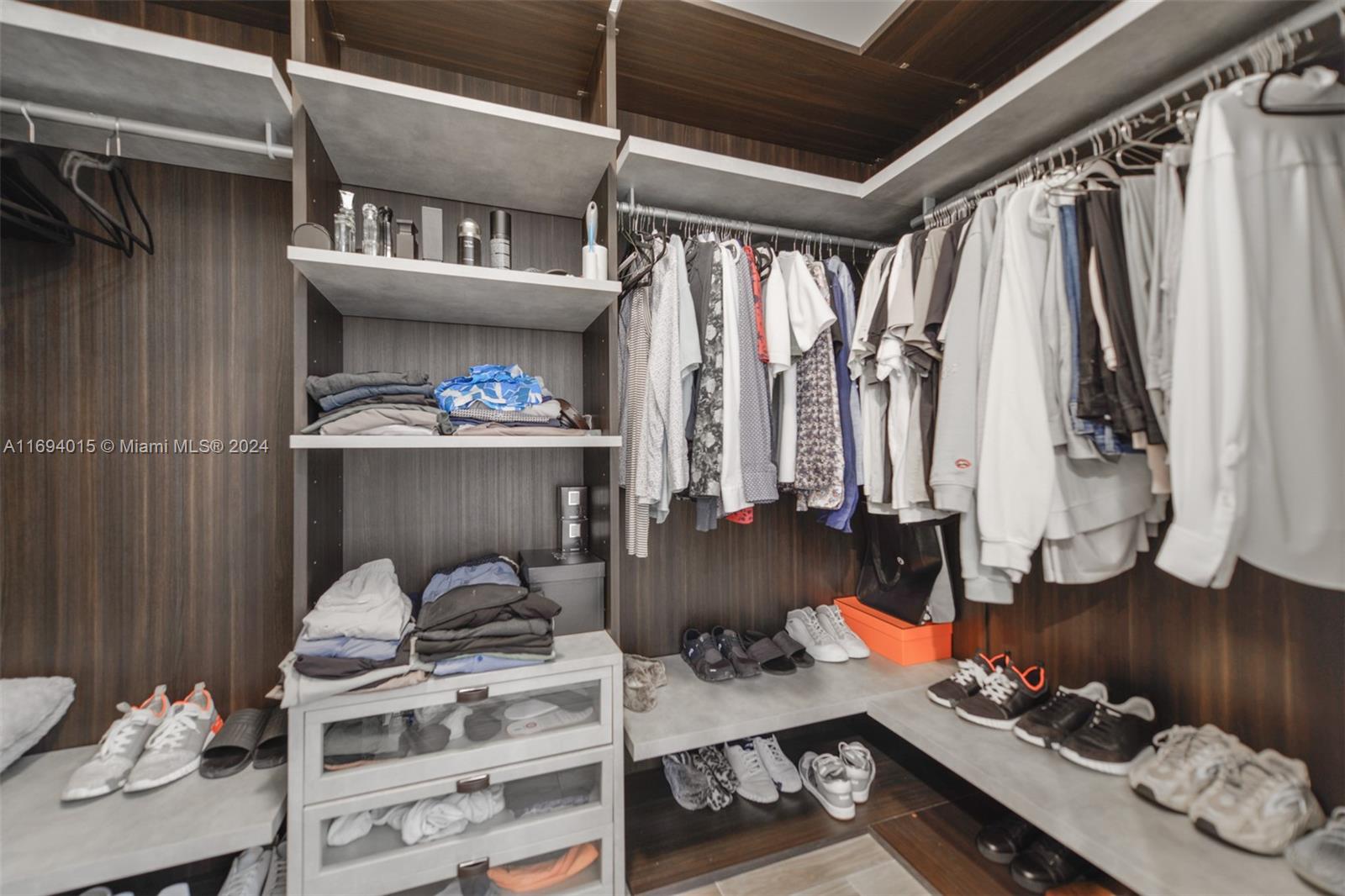 Listing Photo 17