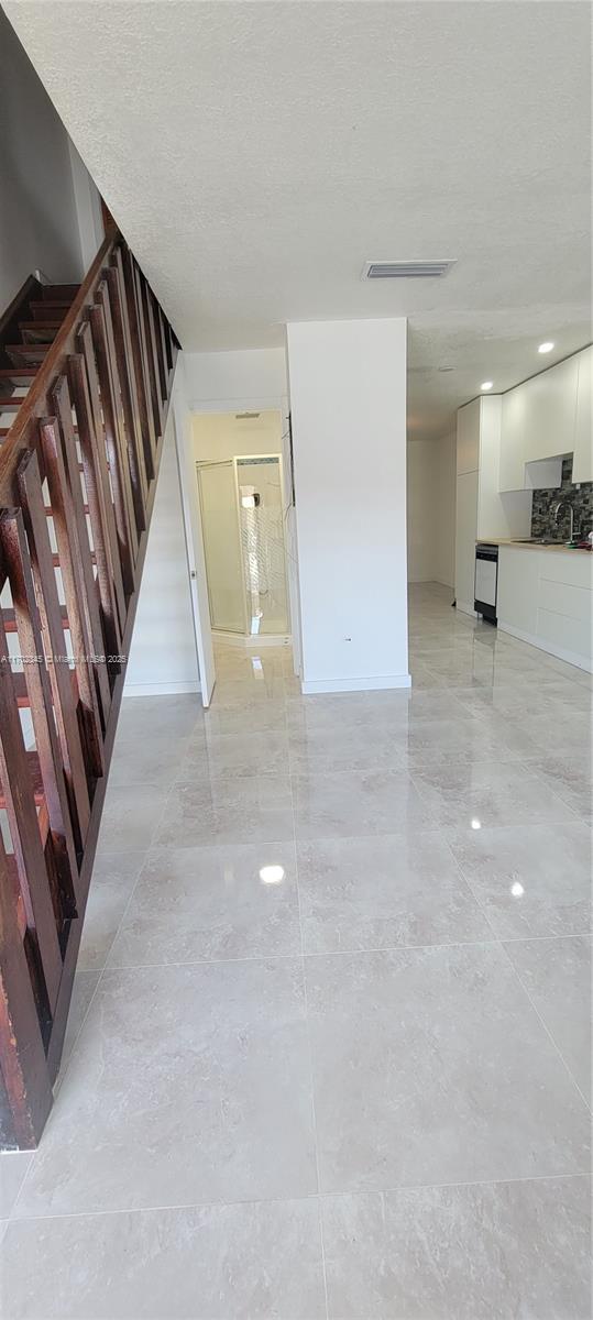 123 SW 113th Ave #104-9, Sweetwater, Florida image 9