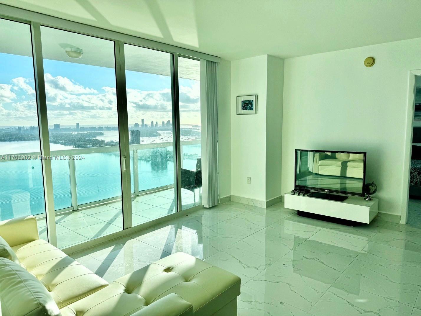 1800 N Bayshore Dr #3807, Miami FL 33132