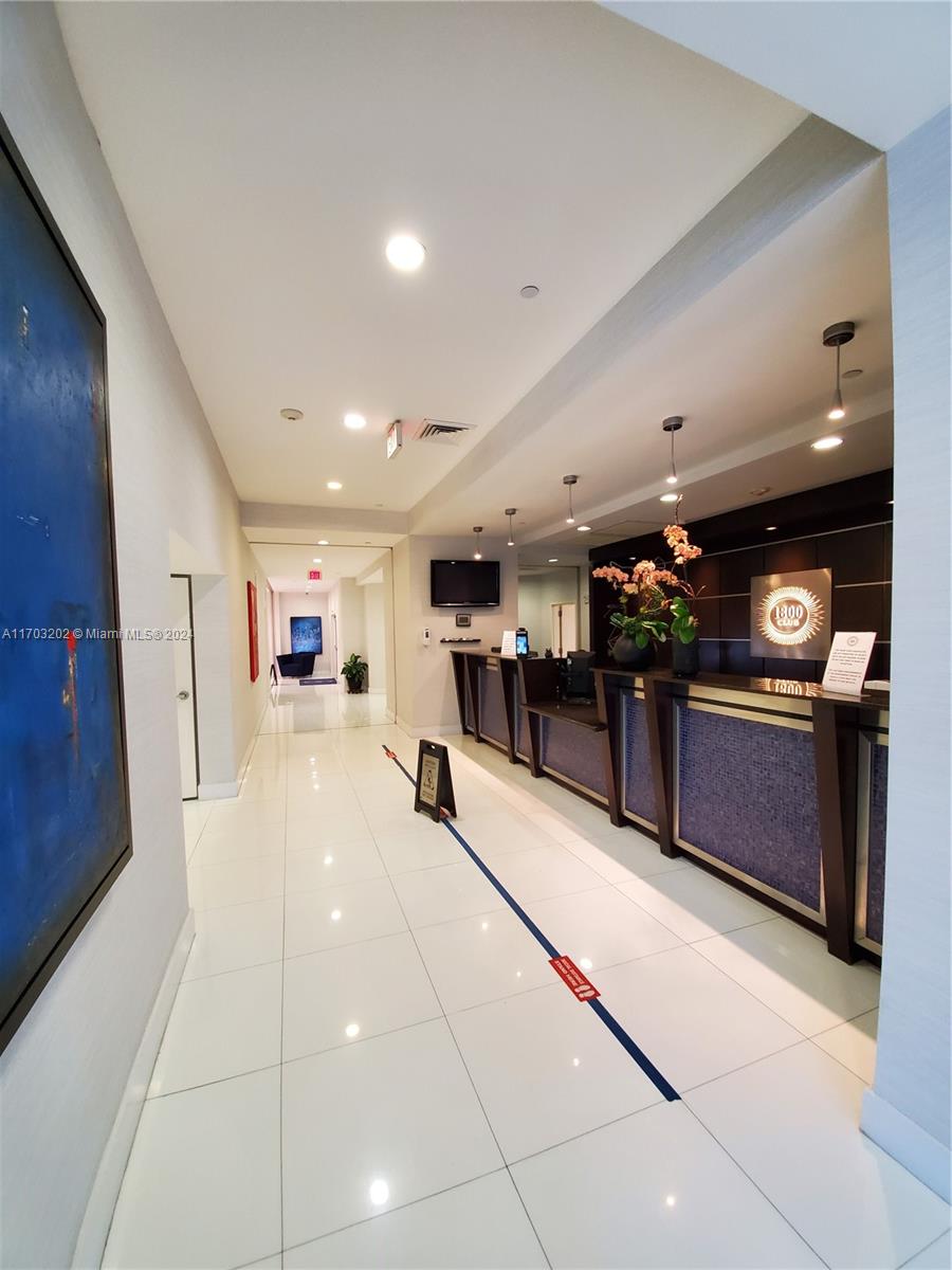 1800 N Bayshore Dr #3807, Miami FL 33132