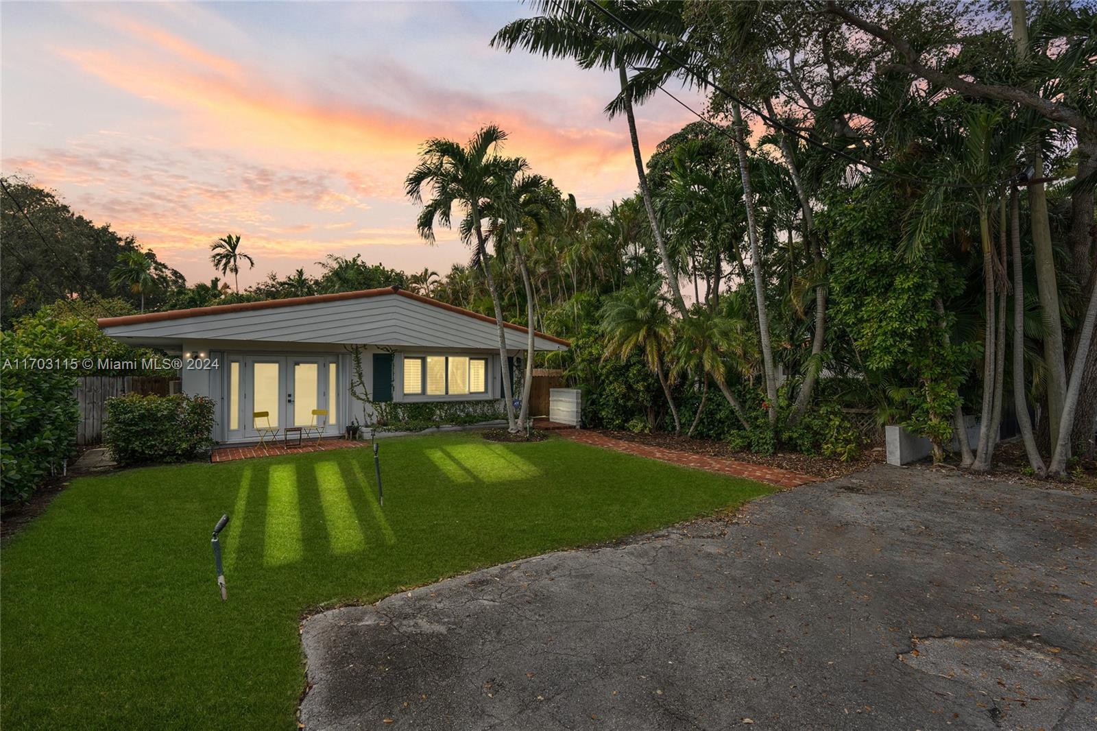 10580 NE 2nd Pl, Miami Shores, Florida image 1