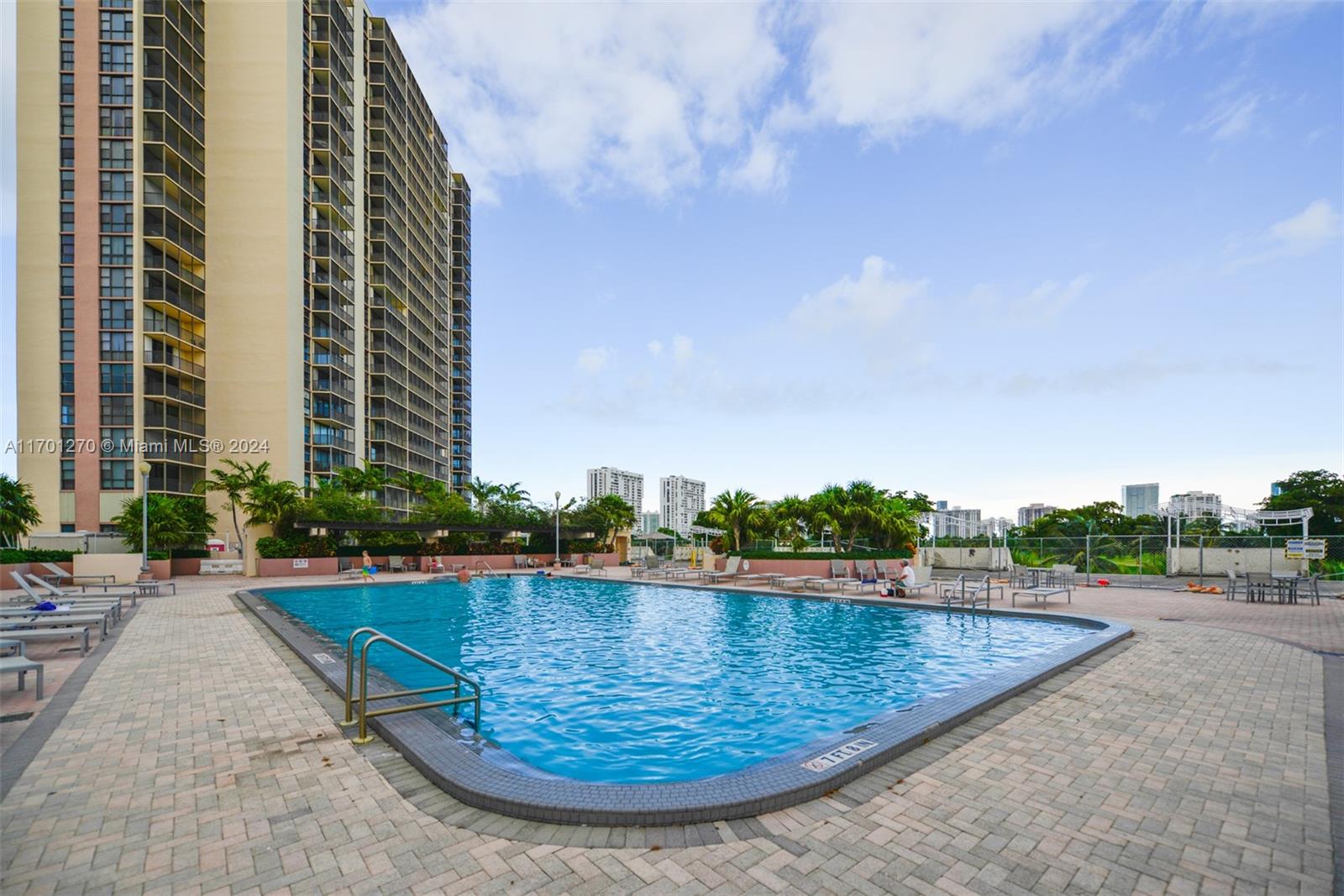 20379 W Country Club Dr #2435, Aventura, Florida image 22