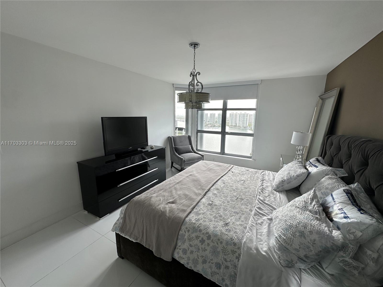 3530 Mystic Pointe Dr #3204, Aventura FL 33180