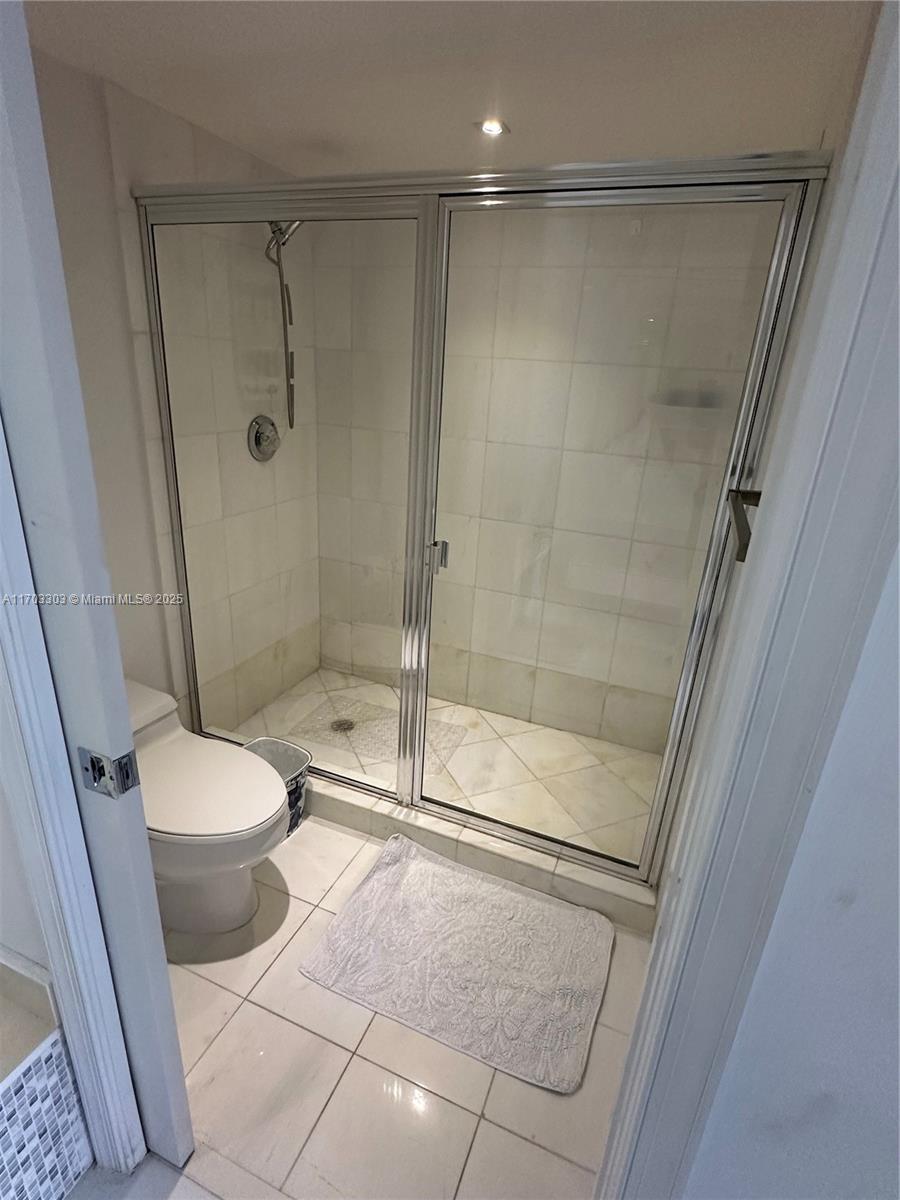 3530 Mystic Pointe Dr #3204, Aventura FL 33180