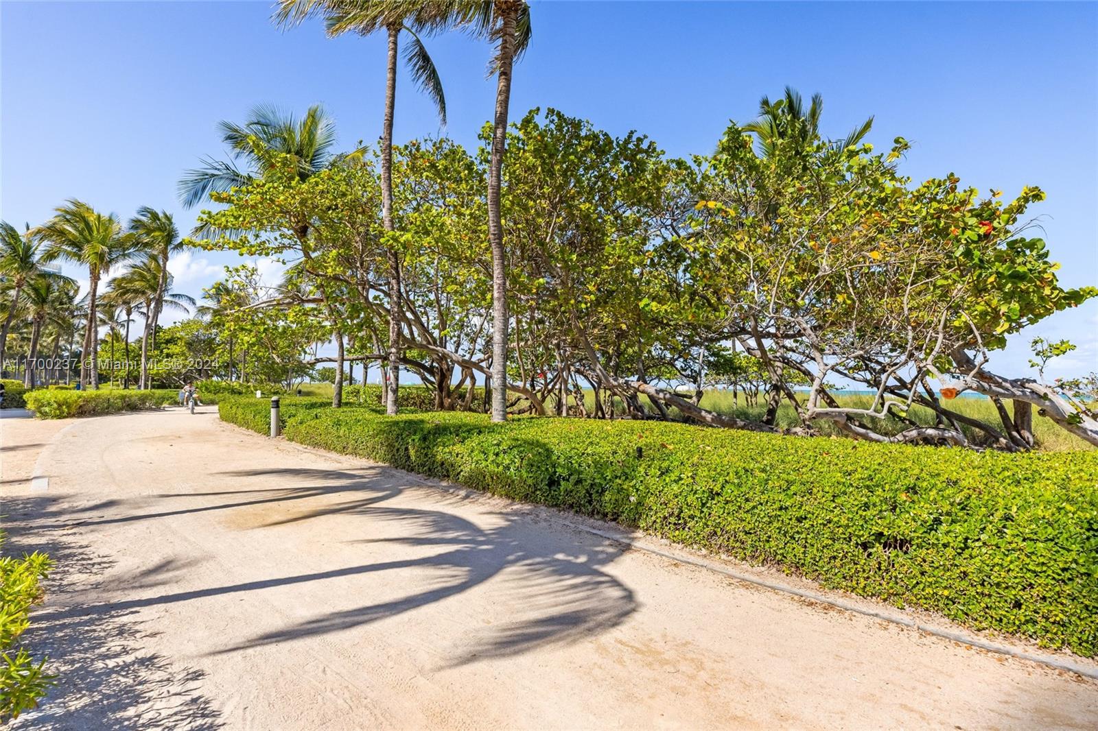 10155 Collins Ave #1101 + Cabana #3, Bal Harbour FL 33154