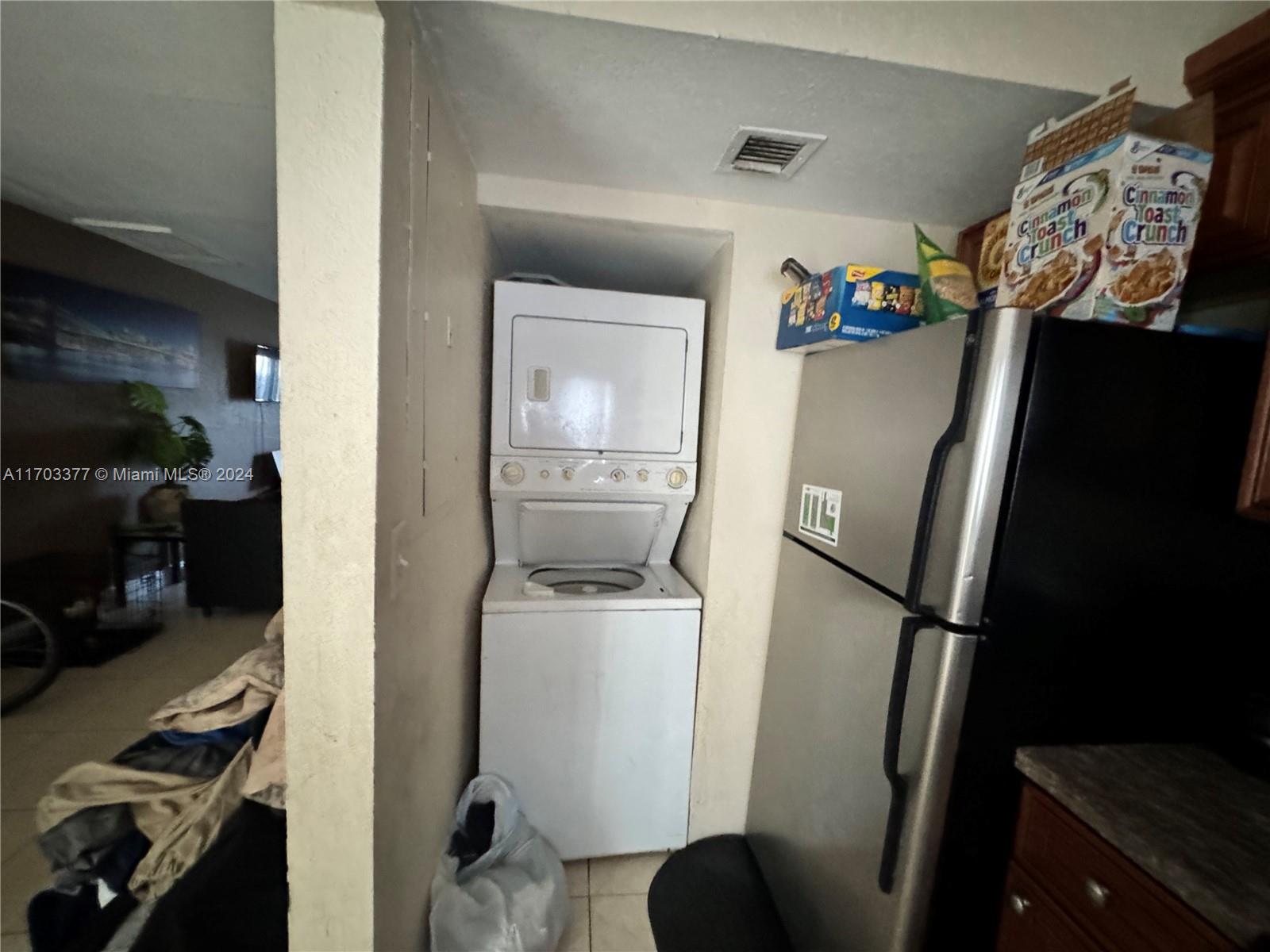 2414 NW 52nd Ave #2414, Lauderhill, Florida image 2