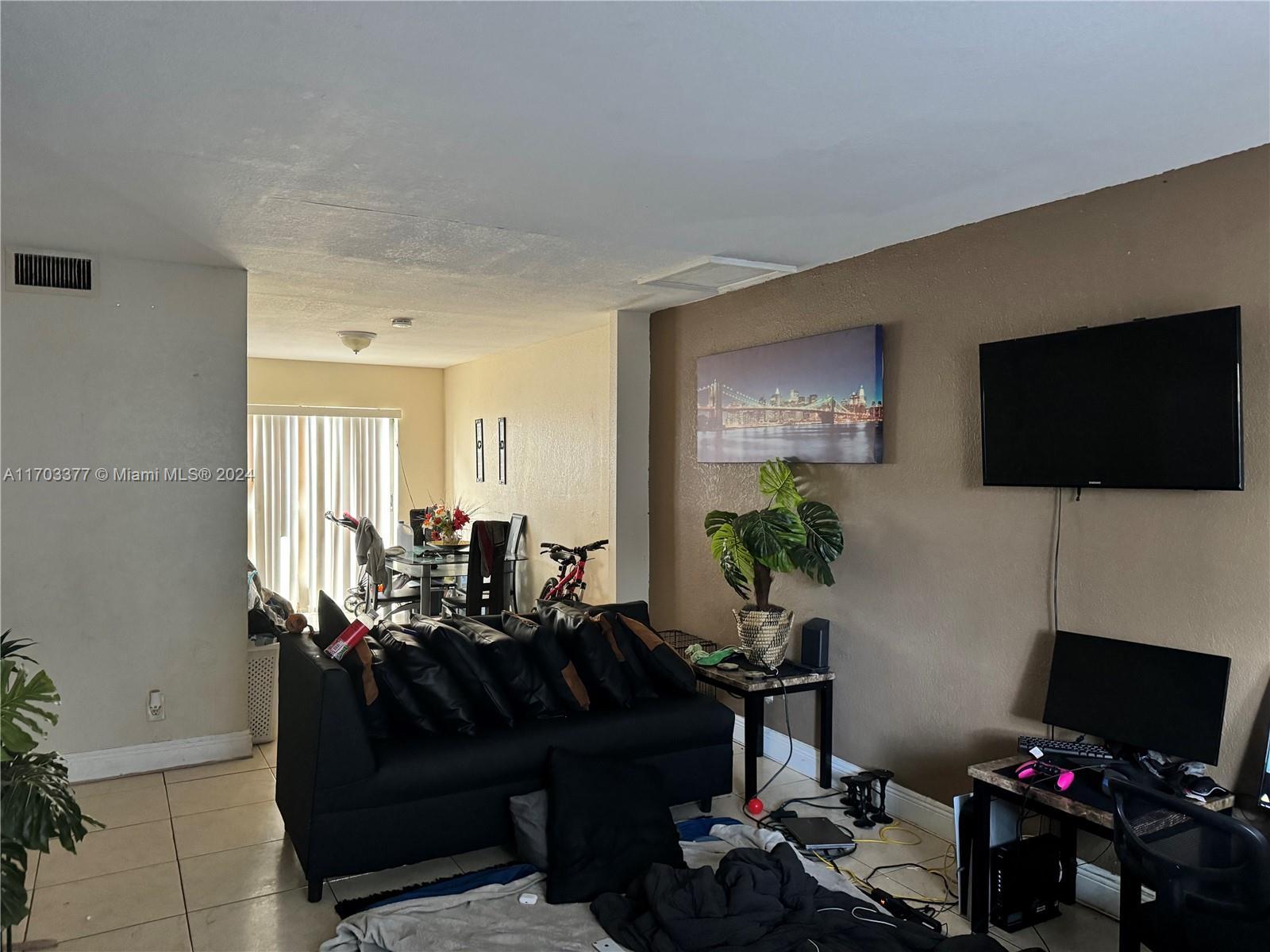 2414 NW 52nd Ave #2414, Lauderhill, Florida image 7