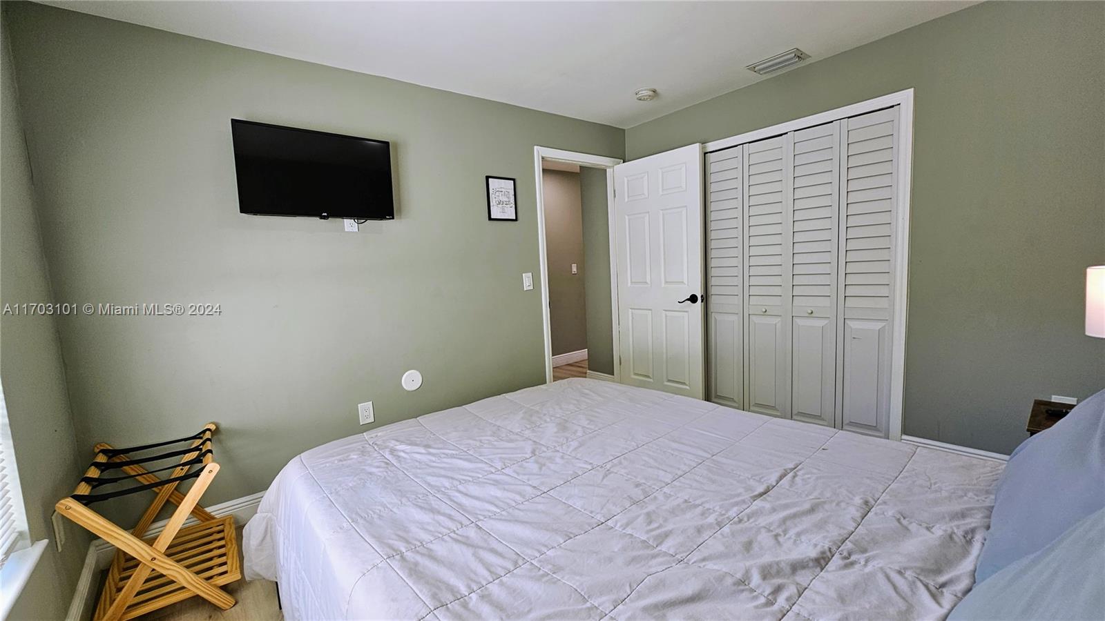 2311 Cleveland St, Hollywood, Florida image 25