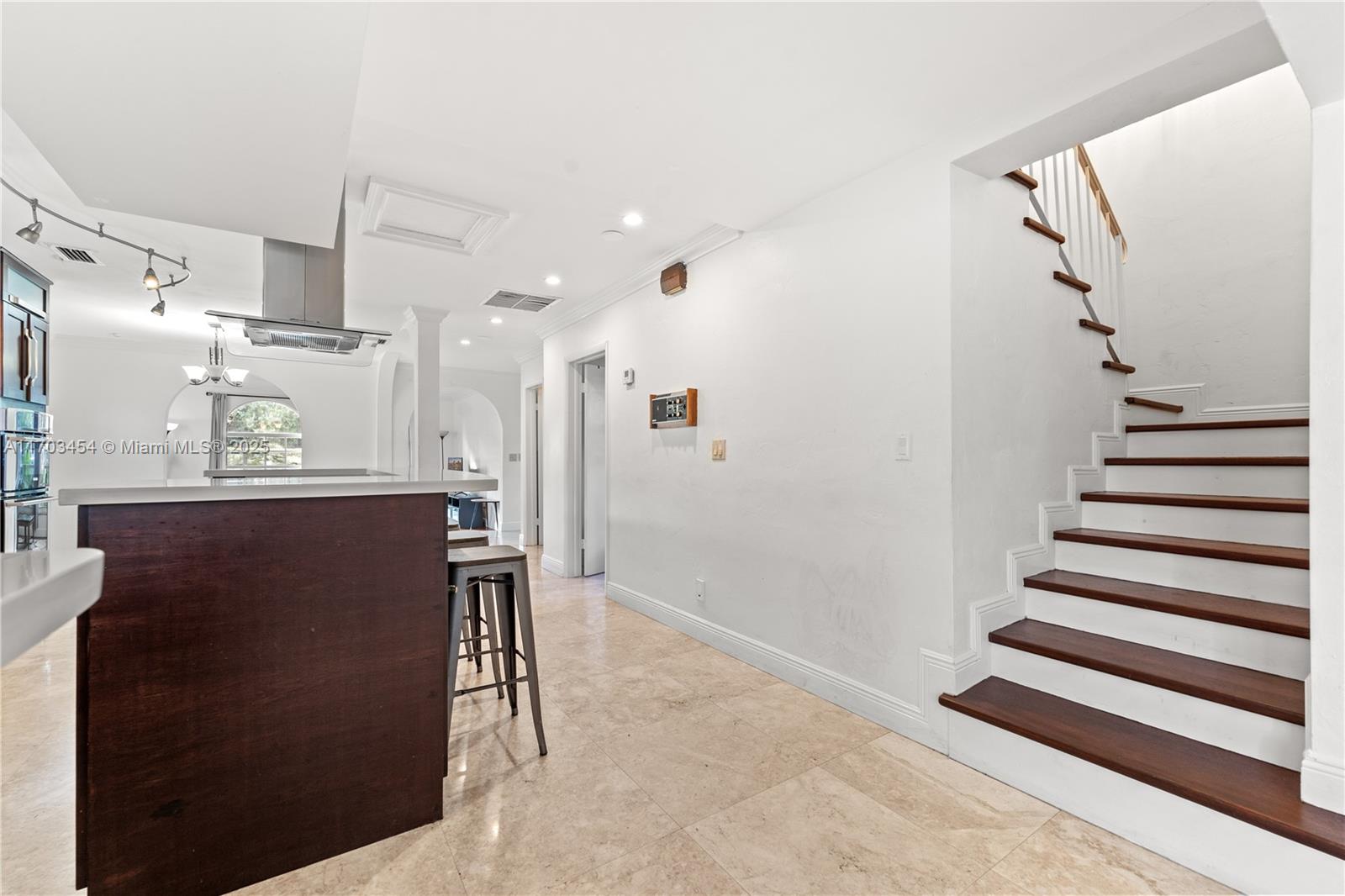 Listing Photo 25