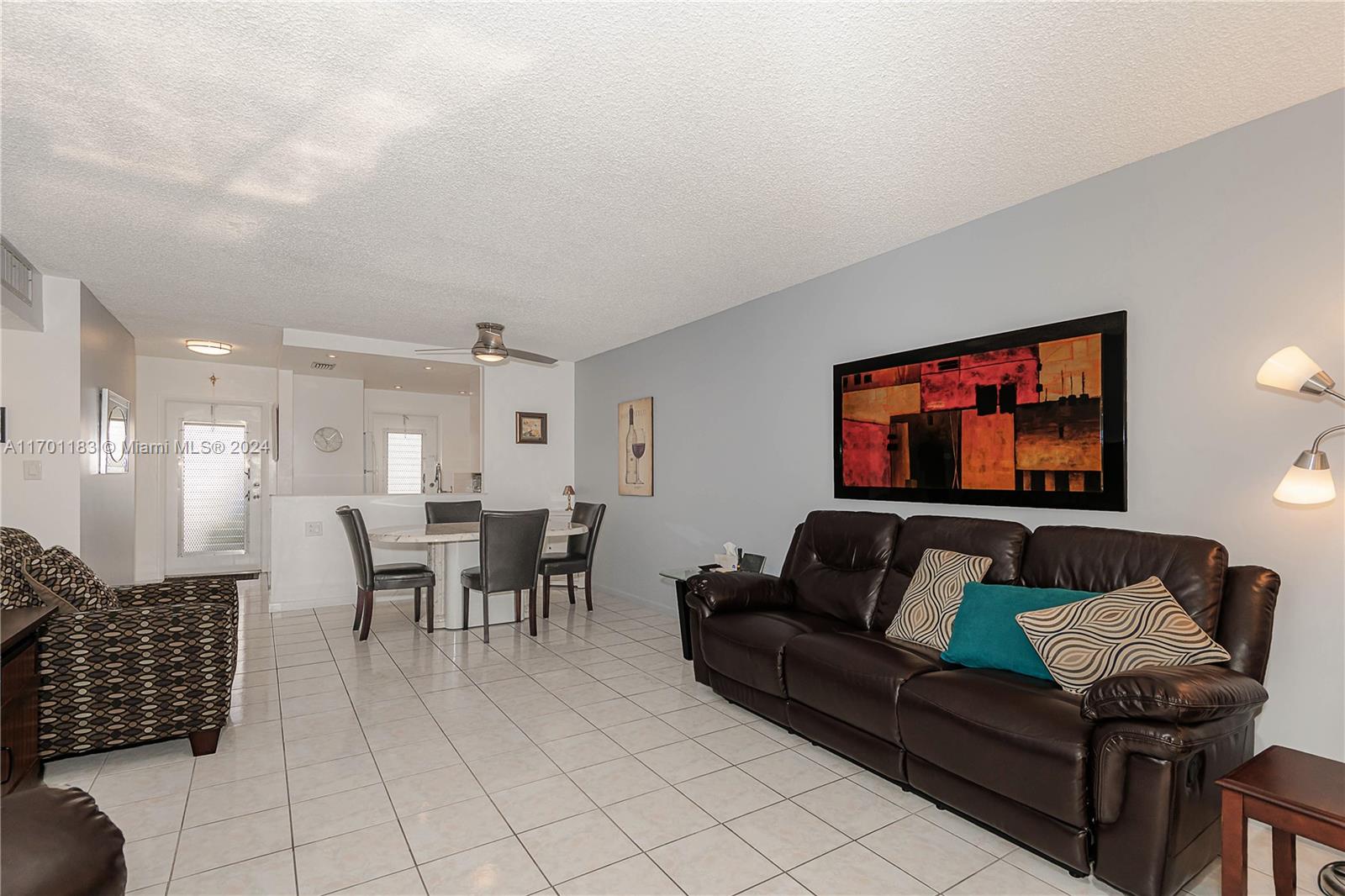 5171 W Oakland Park Blvd #103, Lauderdale Lakes, Florida image 13