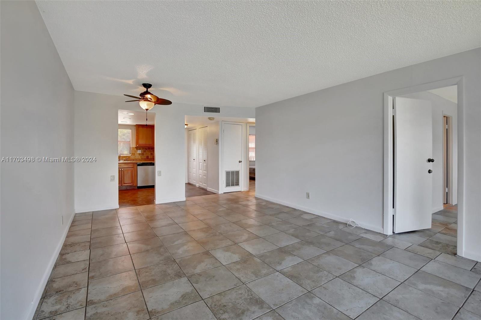 9621 Sunrise Lakes Blvd #203, Sunrise, Florida image 12