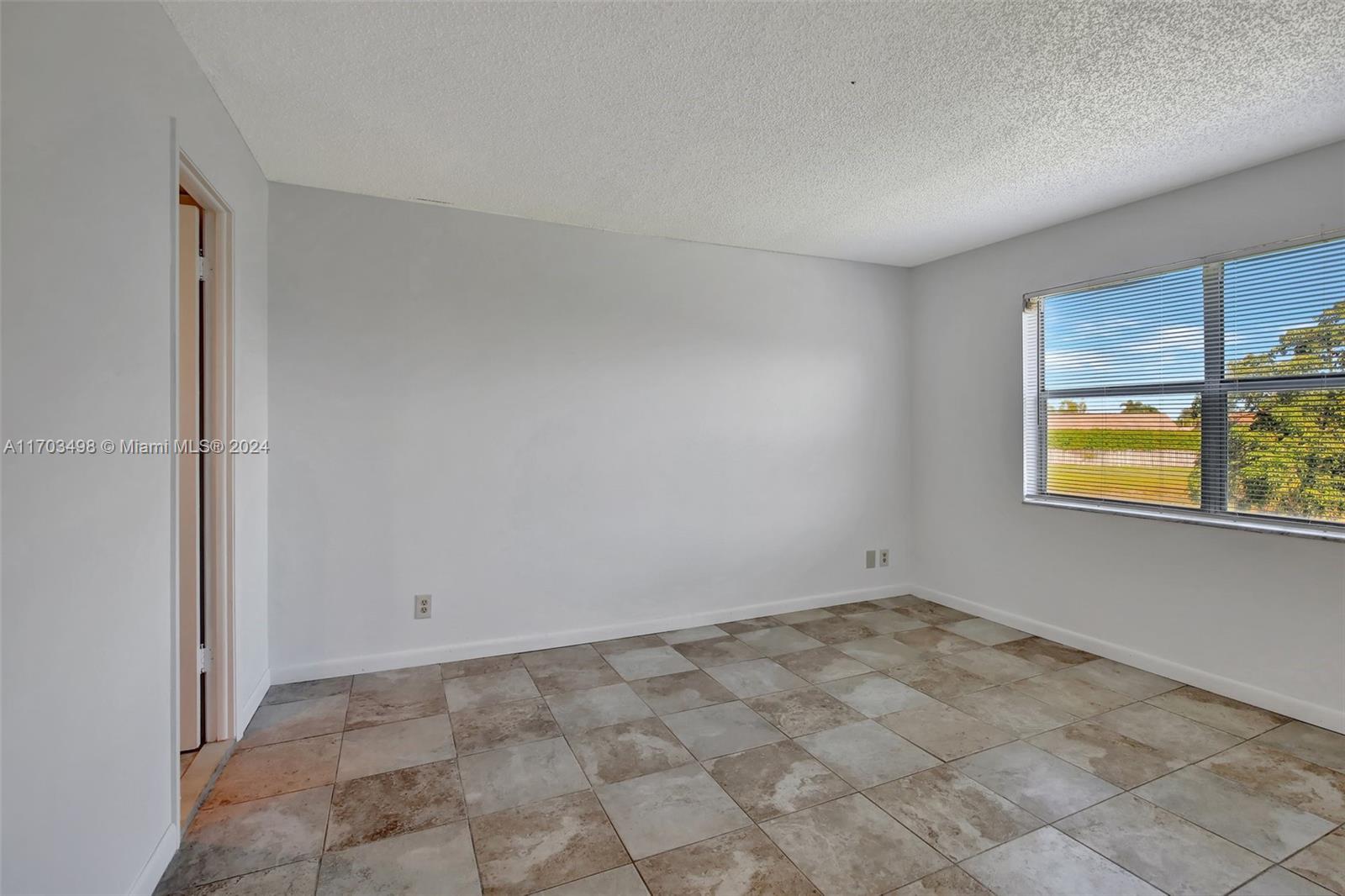 9621 Sunrise Lakes Blvd #203, Sunrise, Florida image 14