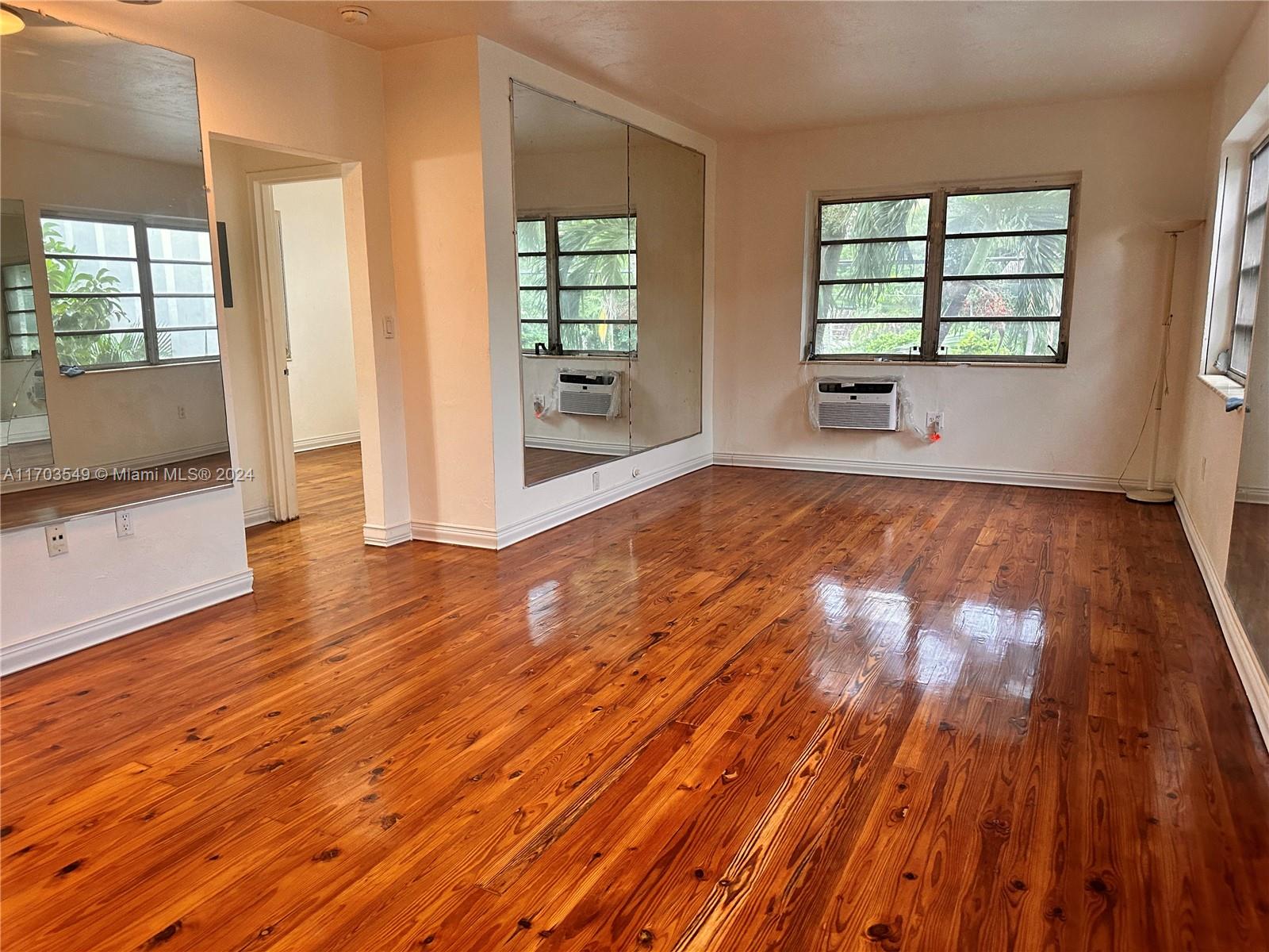 4740 Pine Tree Dr #20, Miami Beach, Florida image 3