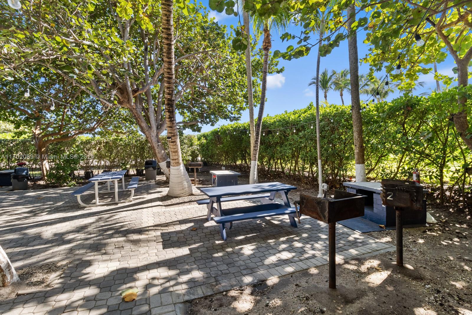 8877 Collins Ave #404, Surfside FL 33154