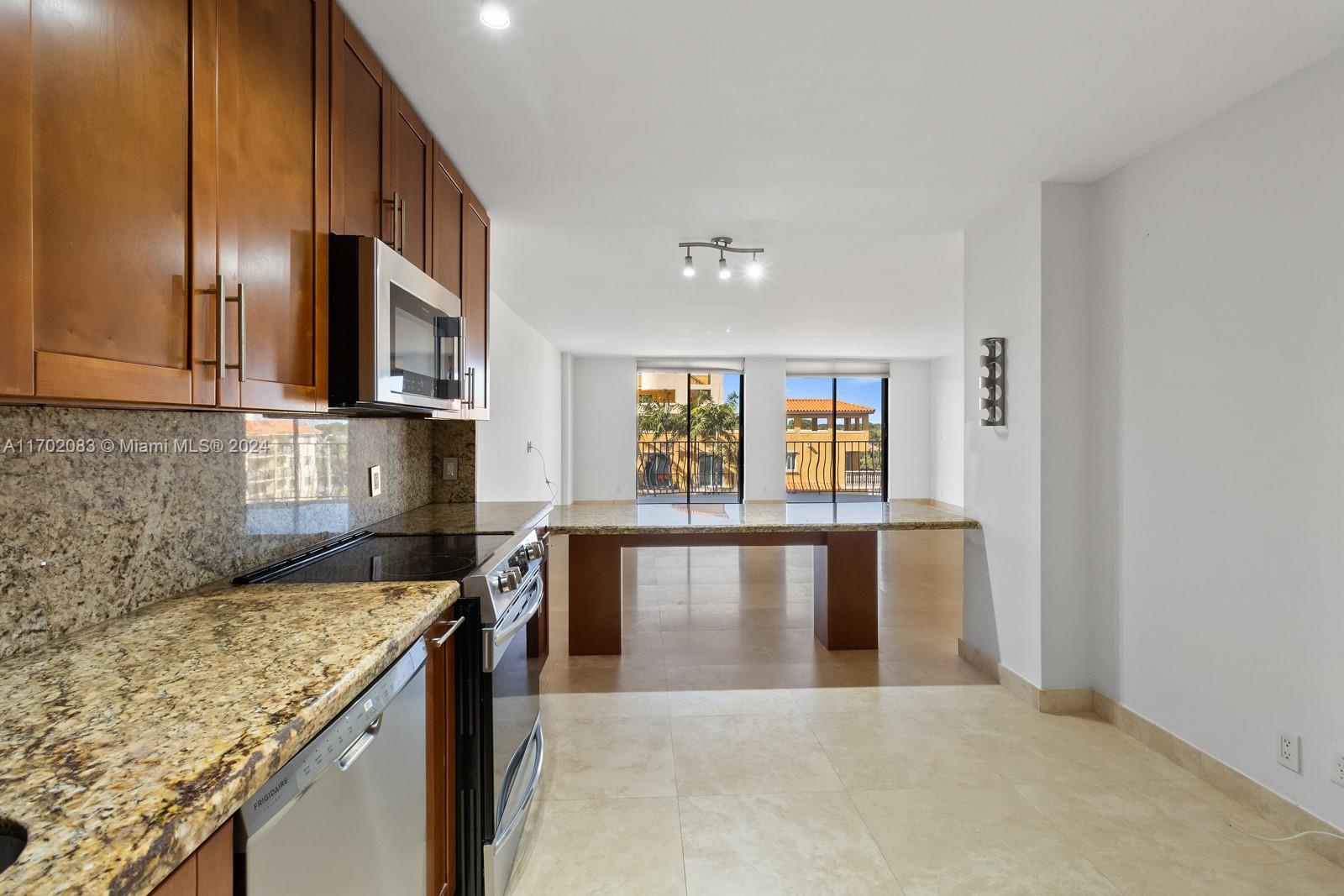 8877 Collins Ave #404, Surfside FL 33154