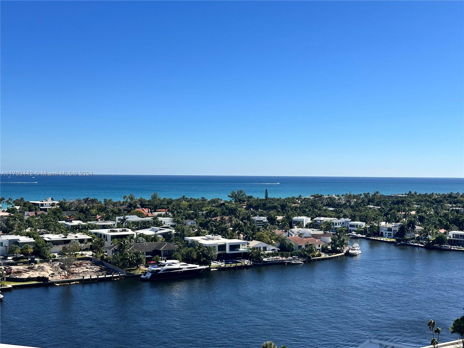 Condo for Sale in Aventura, FL