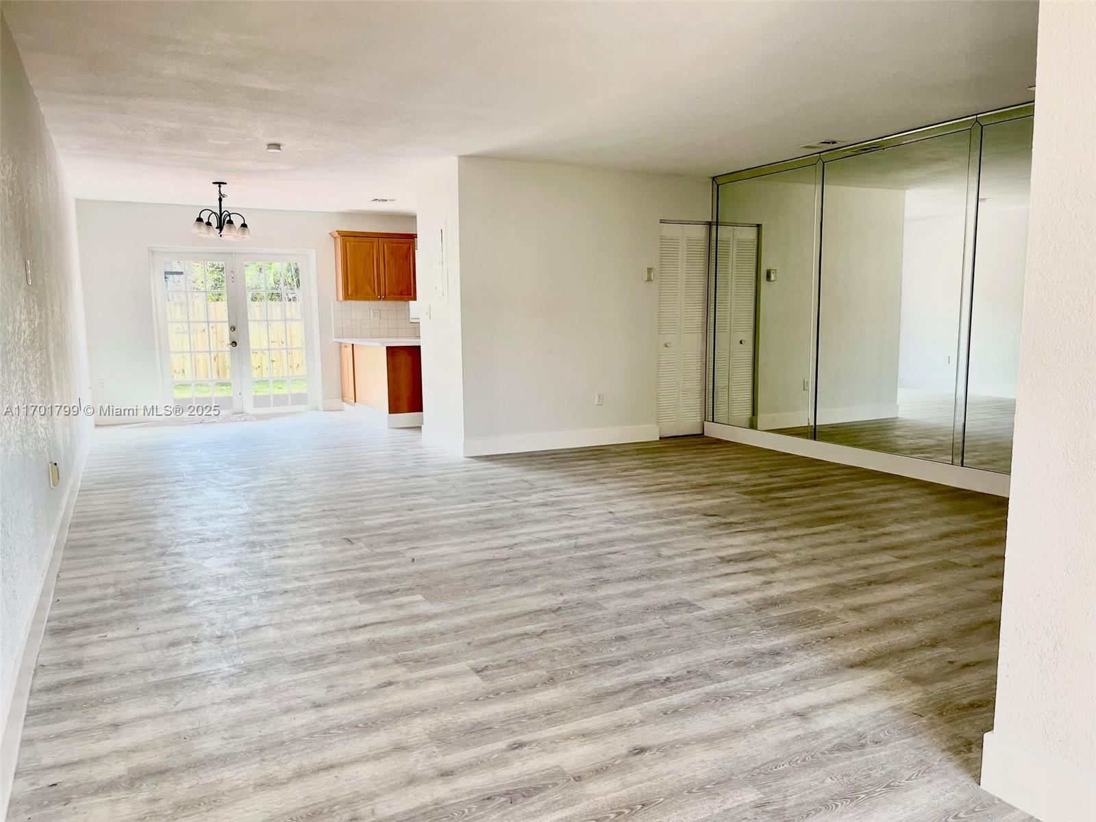 Residential, Miami, Florida image 15