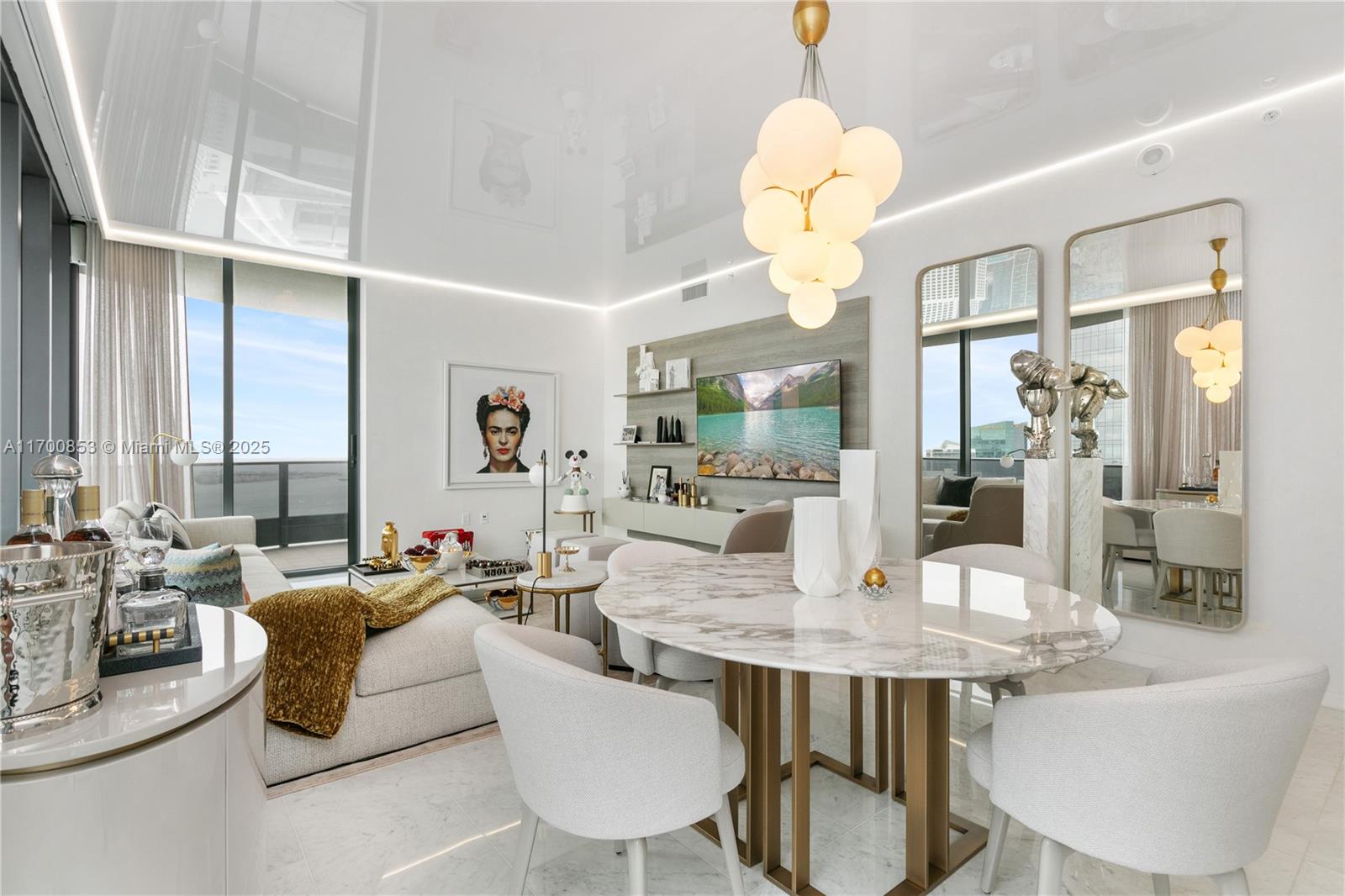 1000 Brickell Plz #PH5608, Miami FL 33131