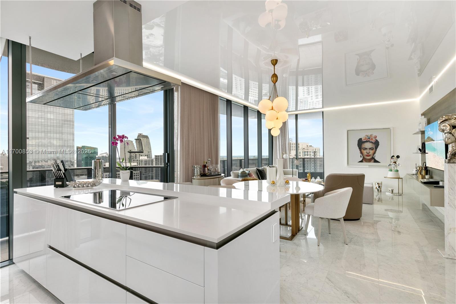 1000 Brickell Plz #PH5608, Miami FL 33131