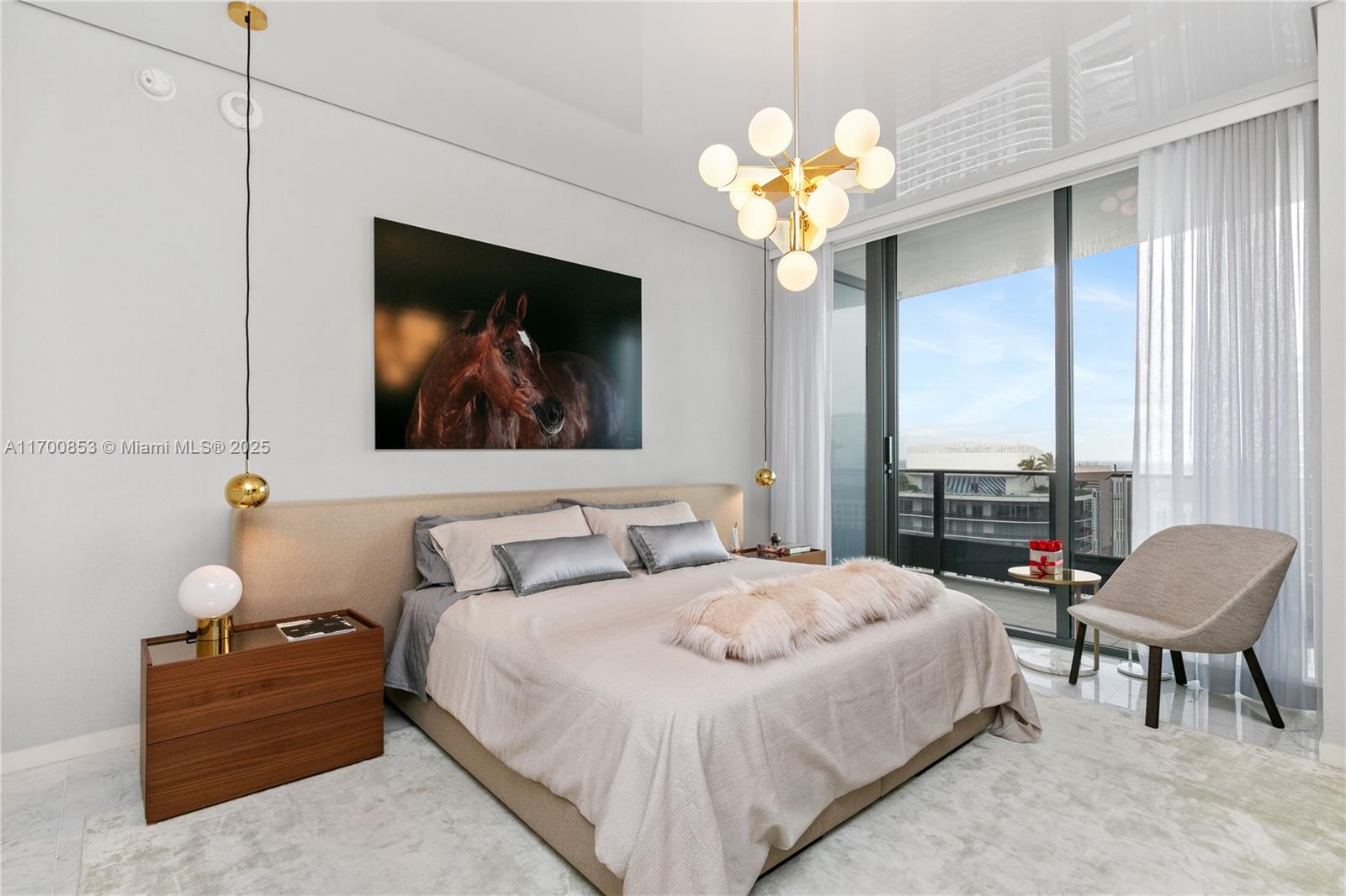 1000 Brickell Plz #PH5608, Miami FL 33131